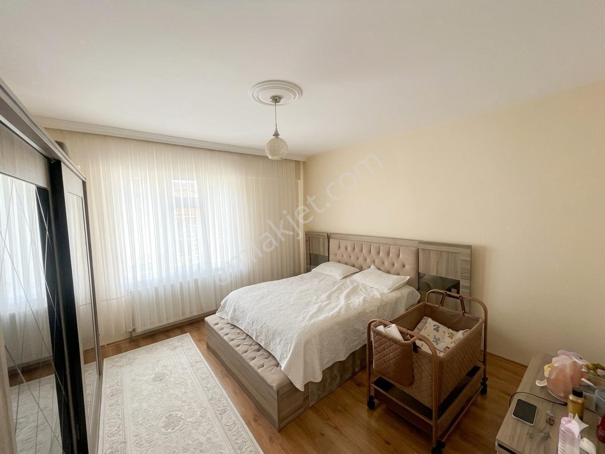Van Merkezde Satılık Site İçi Daire - Görsel 3
