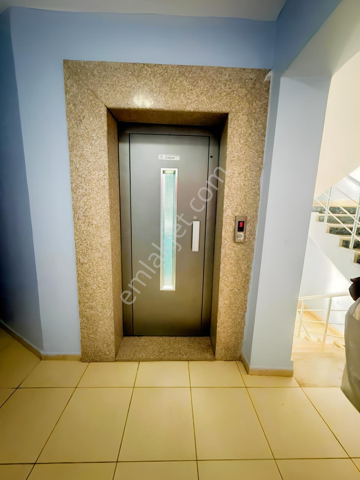 Van Merkezde Satılık Site İçi Daire - Görsel 22