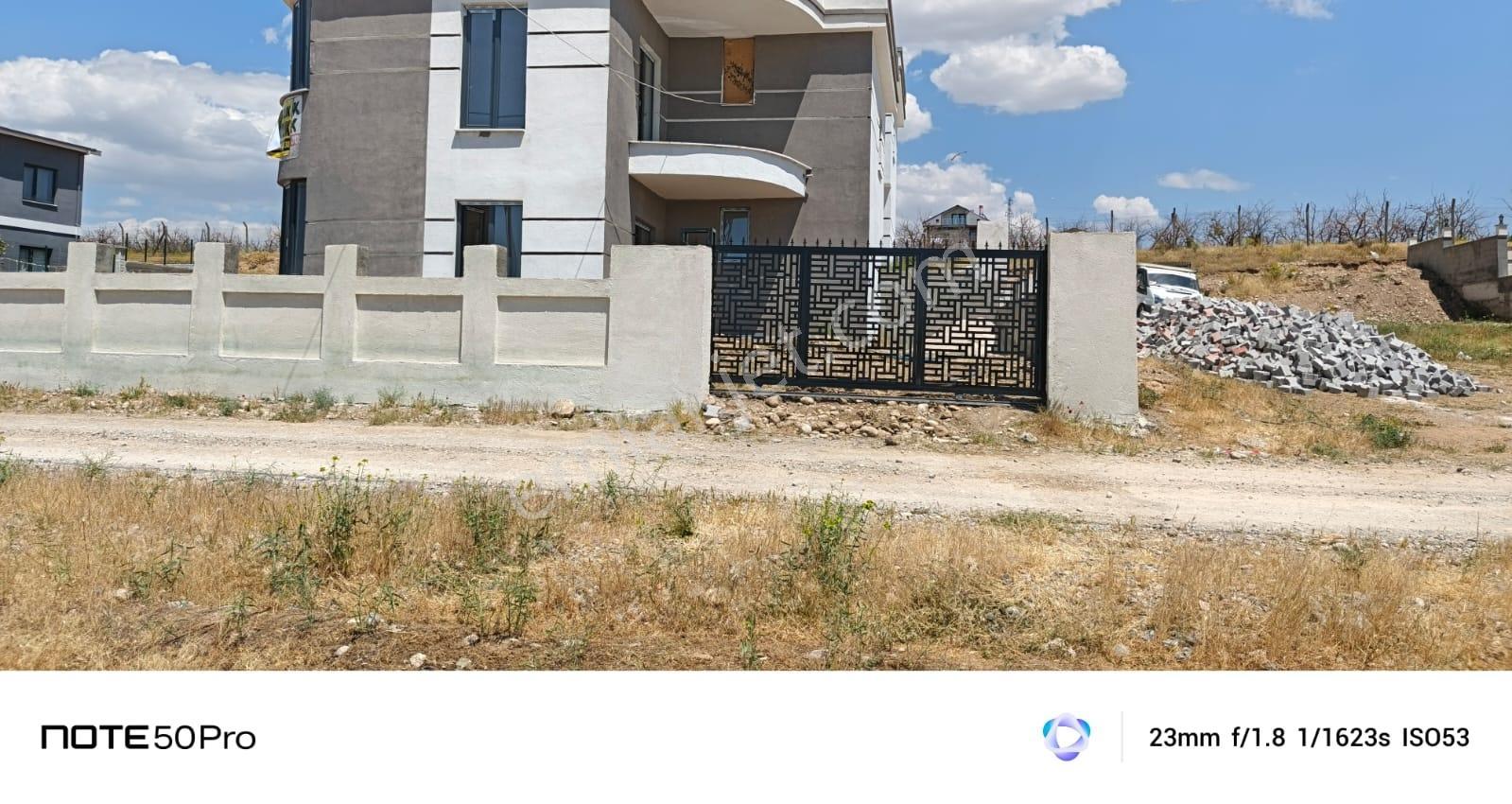 Satılık Ruhsatlı İkiz Villa