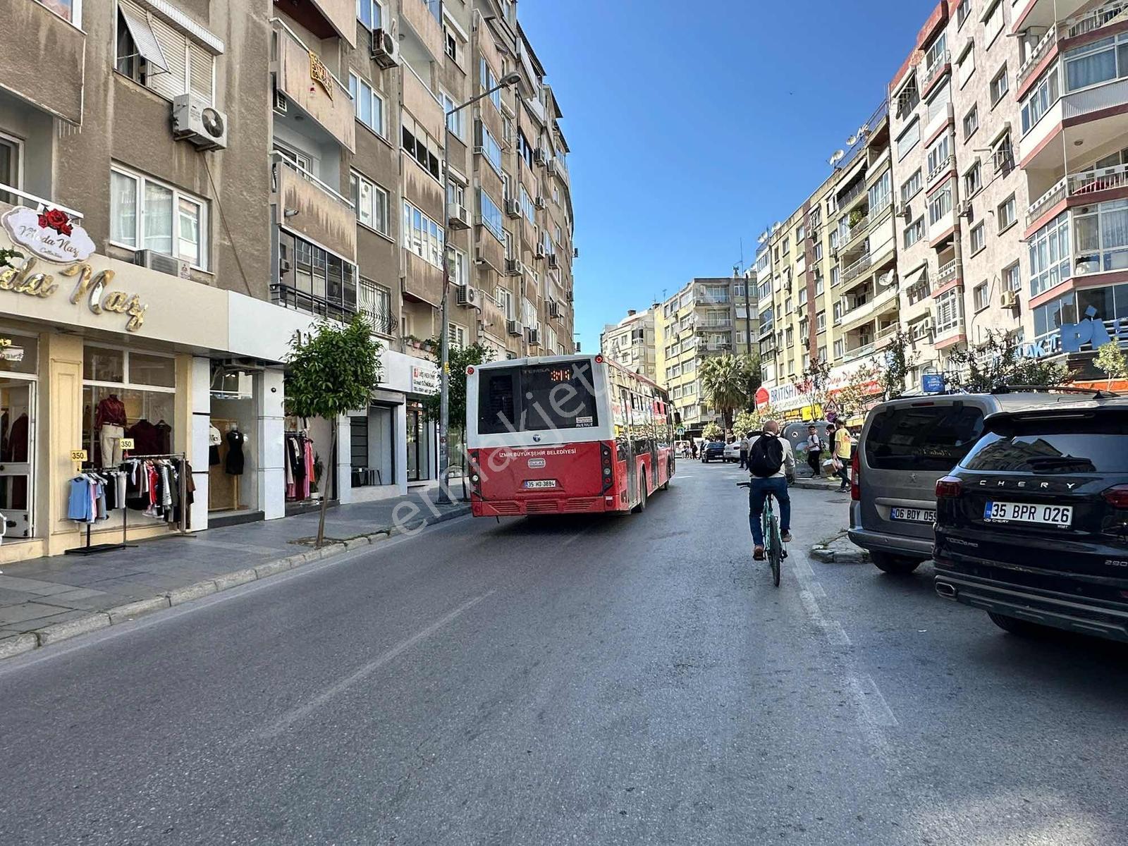 Doğa Dostundan Bornova Ata Durağı Lüks Yapılı 3+1 - Görsel 12