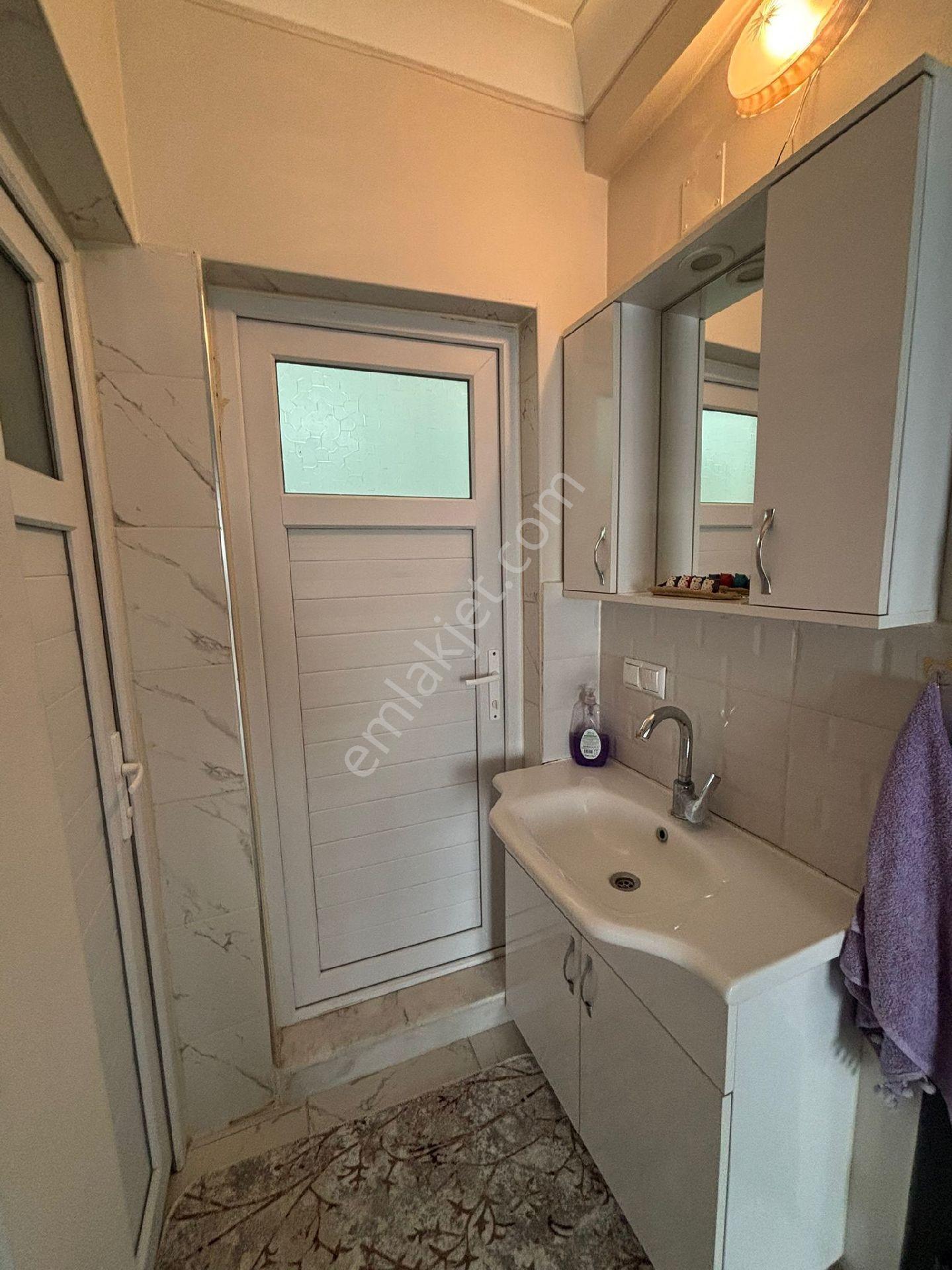 Sınırsız Kredi İmkanı!!eski Hastane Civarı 2+1 Satılık Doğalgazlı Daire - Görsel 3