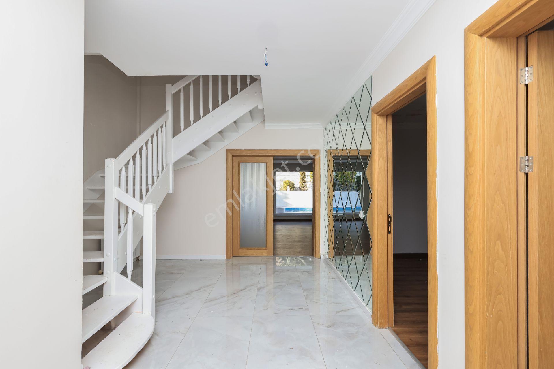 Çayyolu Kartal Konakları Satılık Havuzlu Lüks Villa - Görsel 12