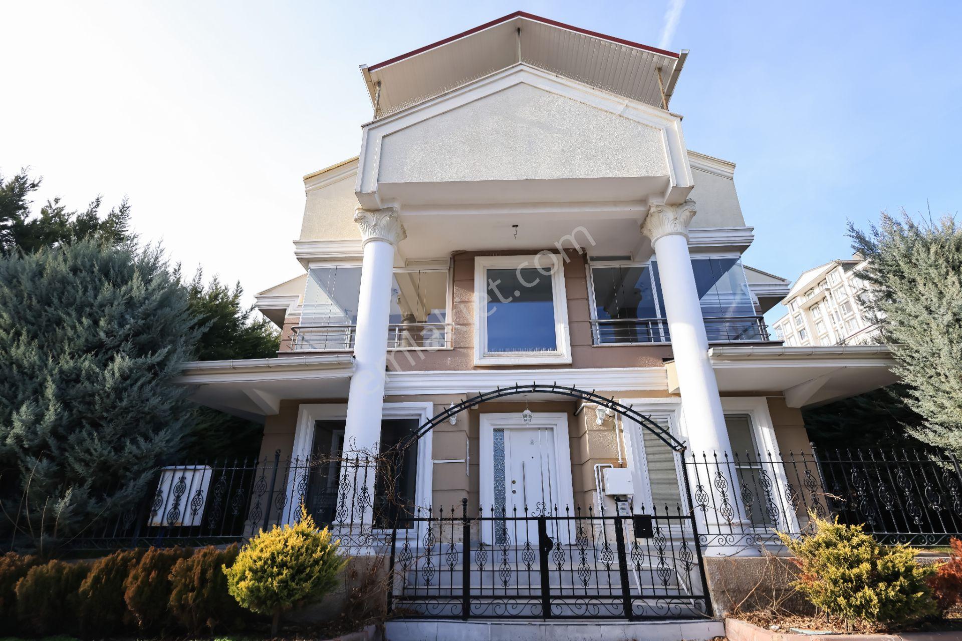 Çayyolu Kartal Konakları Satılık Havuzlu Lüks Villa - Görsel 4