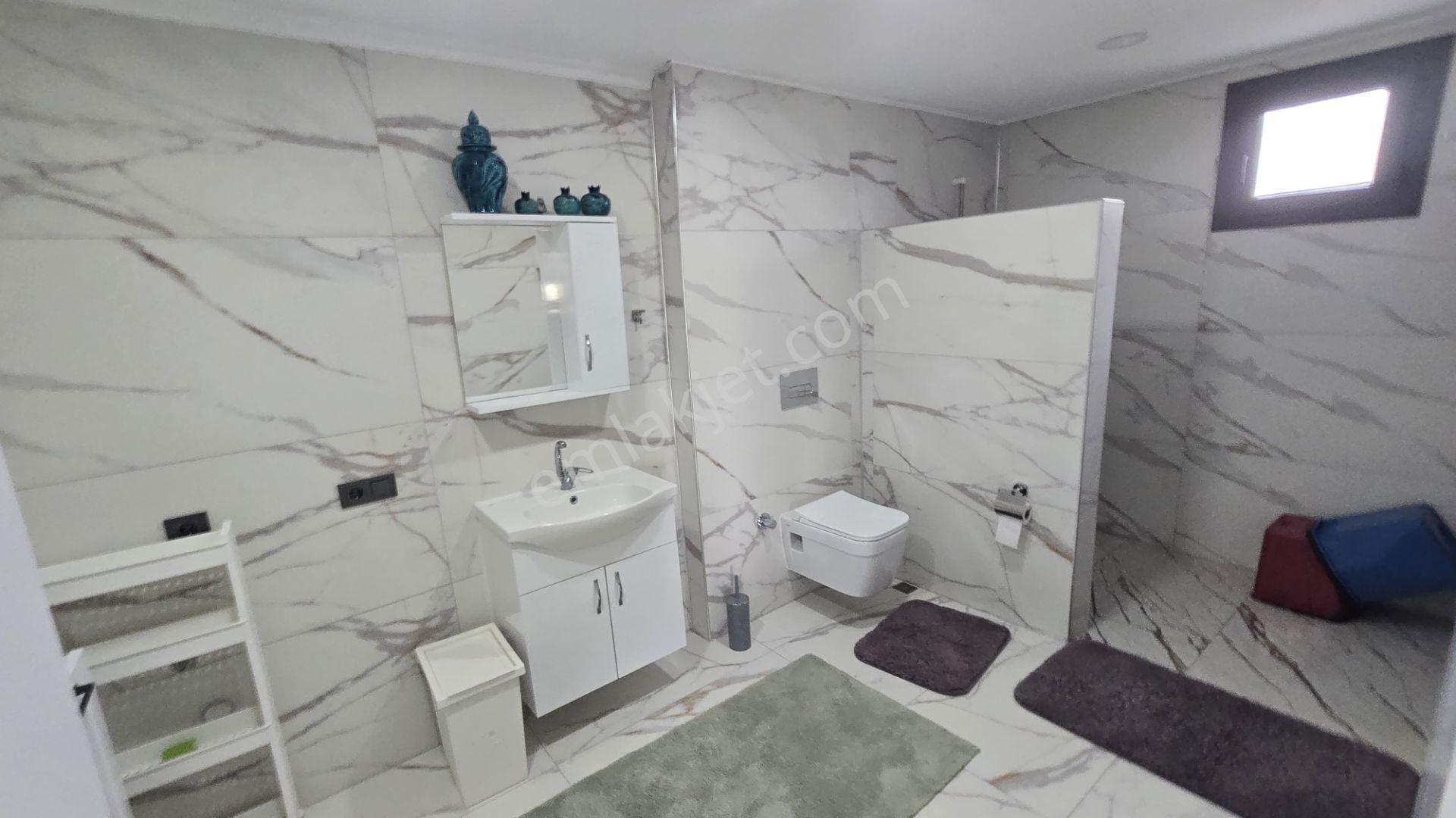 Denize Yürüme Mesafesinde Tam Müstakil Satılık Villa - Görsel 28