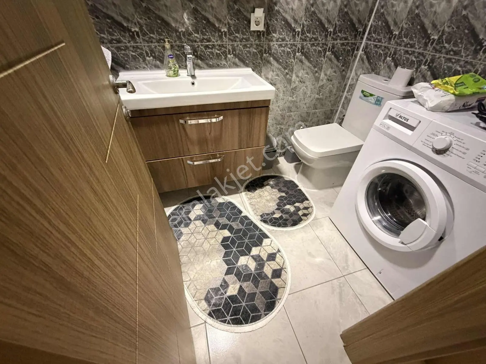 Edirne Atatürk Mah. Eşyalı Kiracılı Satılık 1+1 Daire - Görsel 5