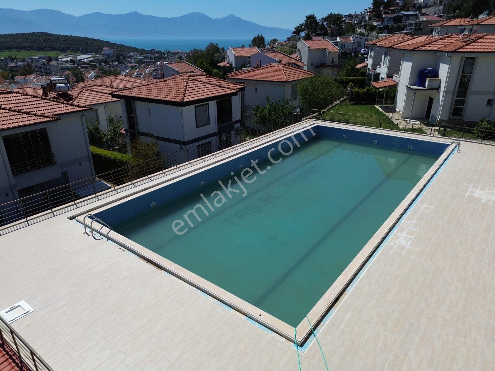 Kuşadası Değirmendere Mah. Full Eşyalı Şık 1+1 Satılık Daire - Görsel 11