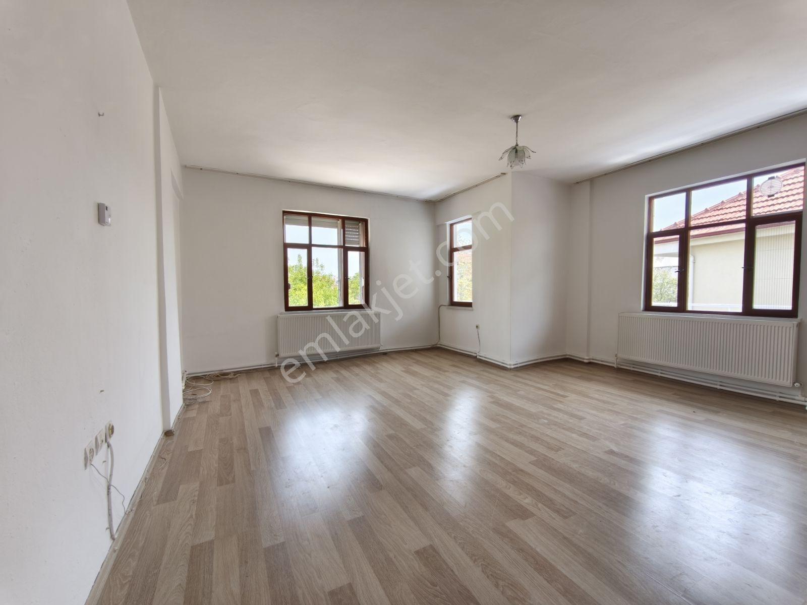 Han Gayrimenkul'den Satılık 2+1 Doğalgazlı Daire - Görsel 14