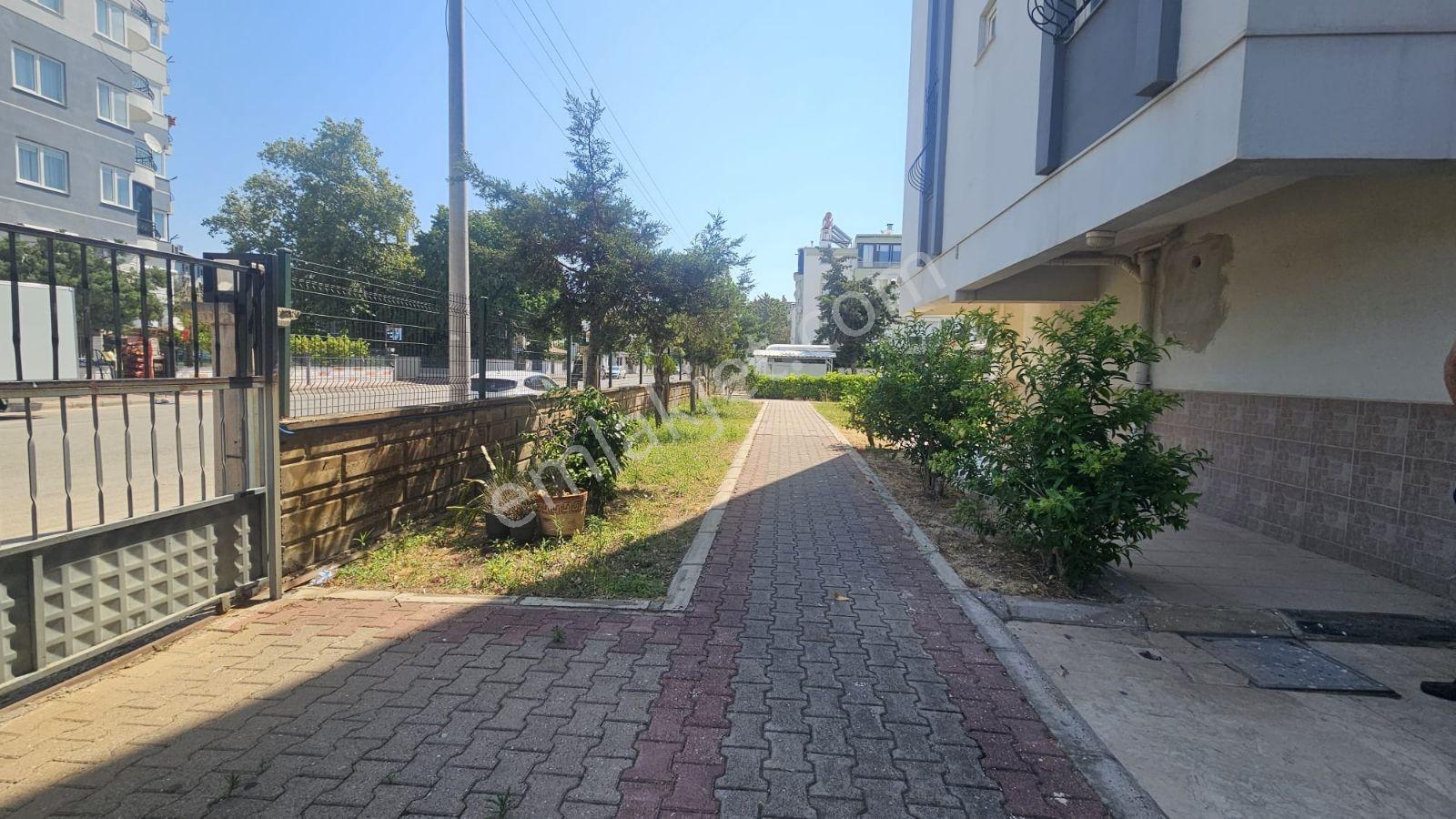 Balo Gayrimenkul'den Lara Turizm Yolu Üzeri Sitede Fırsat Daire - Görsel 4