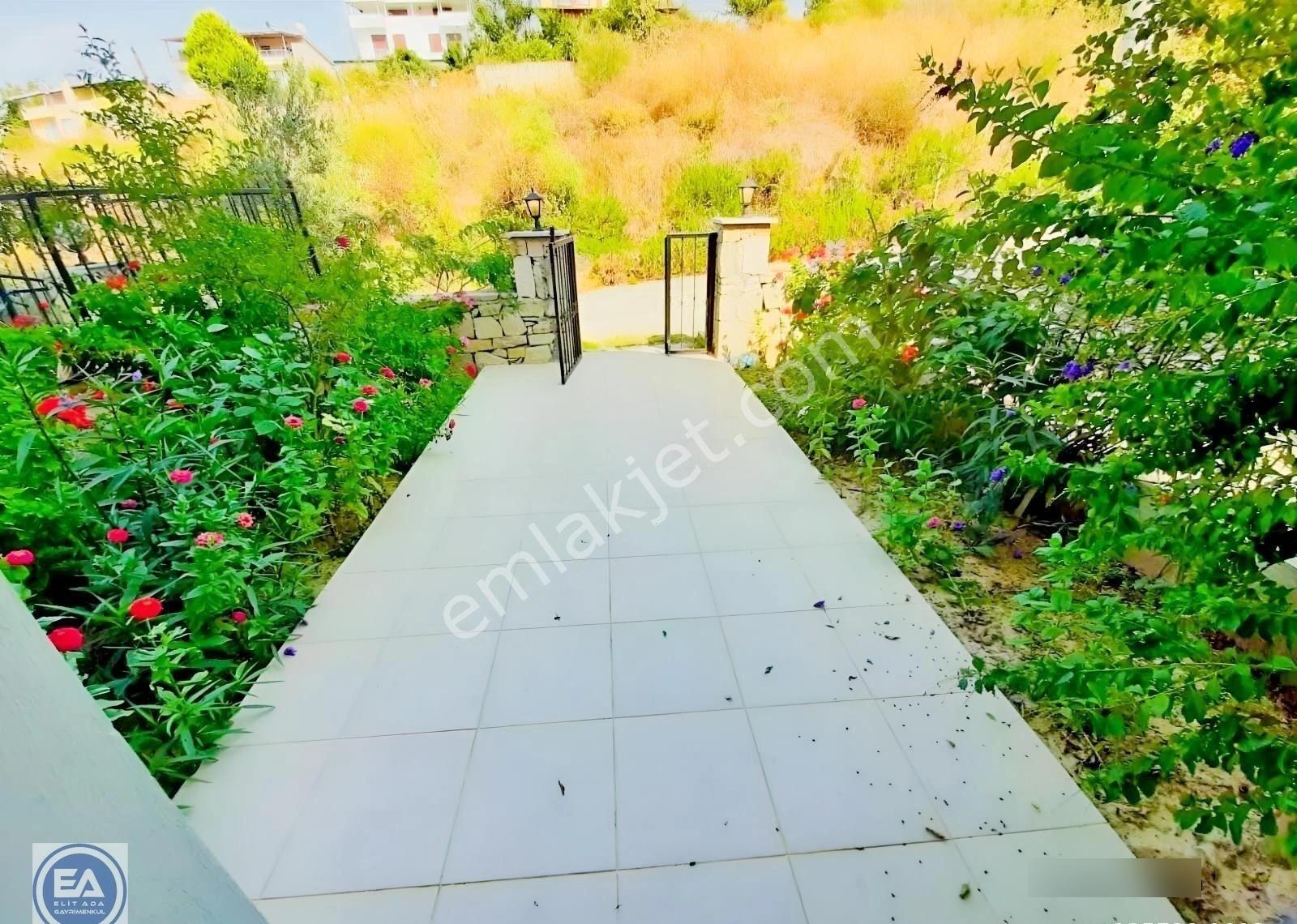 Kuşadası Soğucak'ta Manzaralı Büyük Bahçeli Satılık - Görsel 7