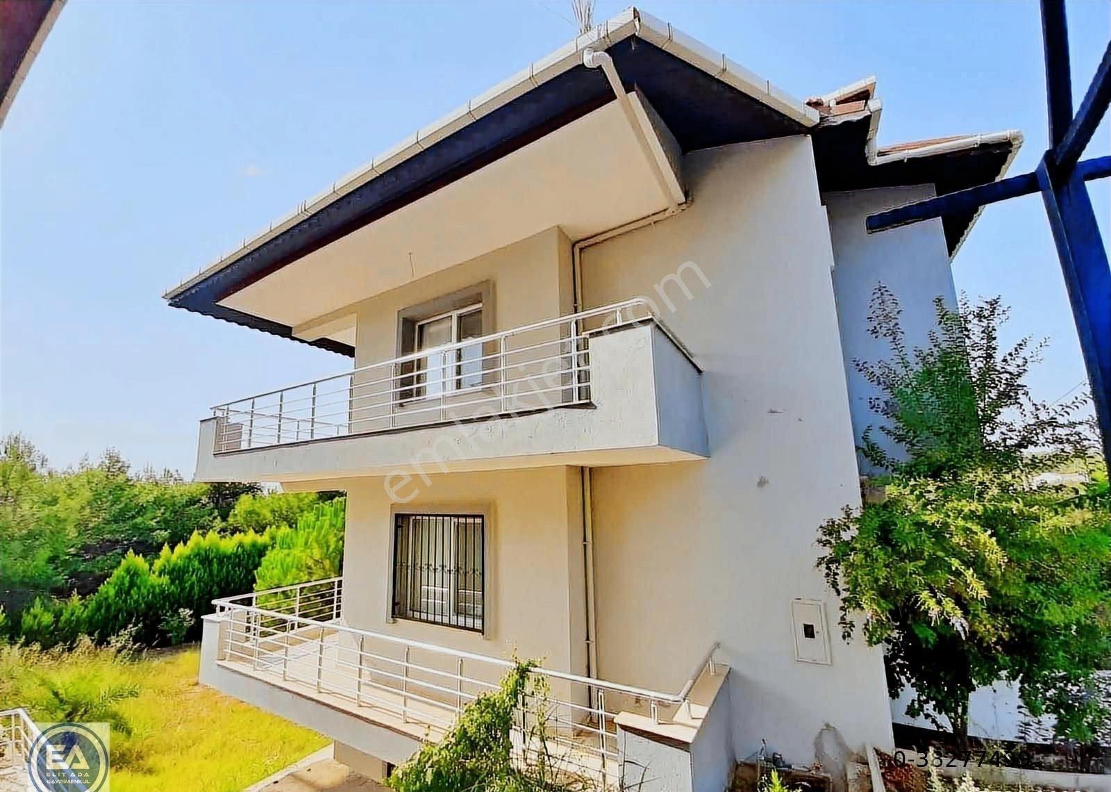 Kuşadası Soğucak'ta Manzaralı Büyük Bahçeli Satılık - Görsel 17