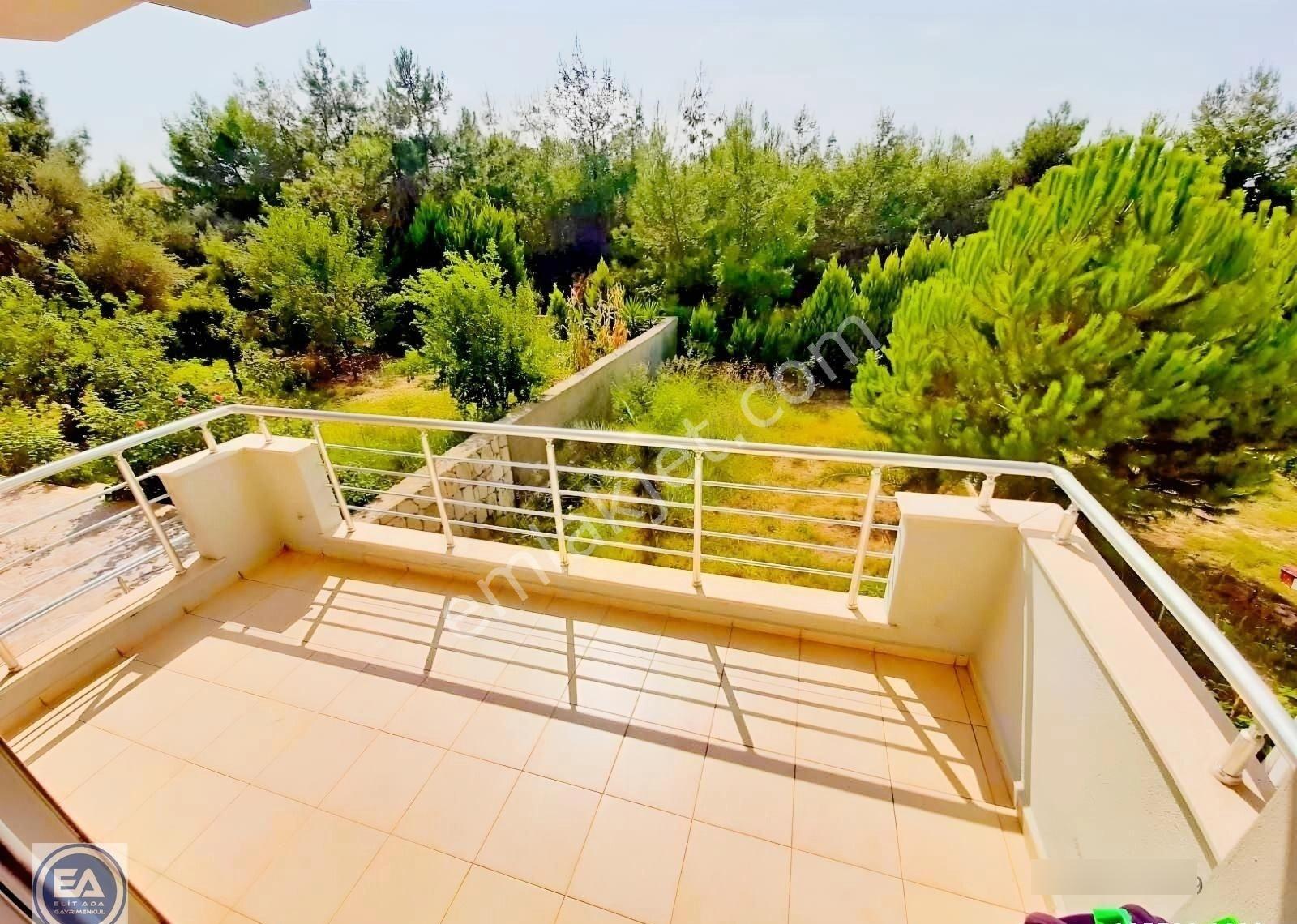 Kuşadası Soğucak'ta Manzaralı Büyük Bahçeli Satılık - Görsel 23