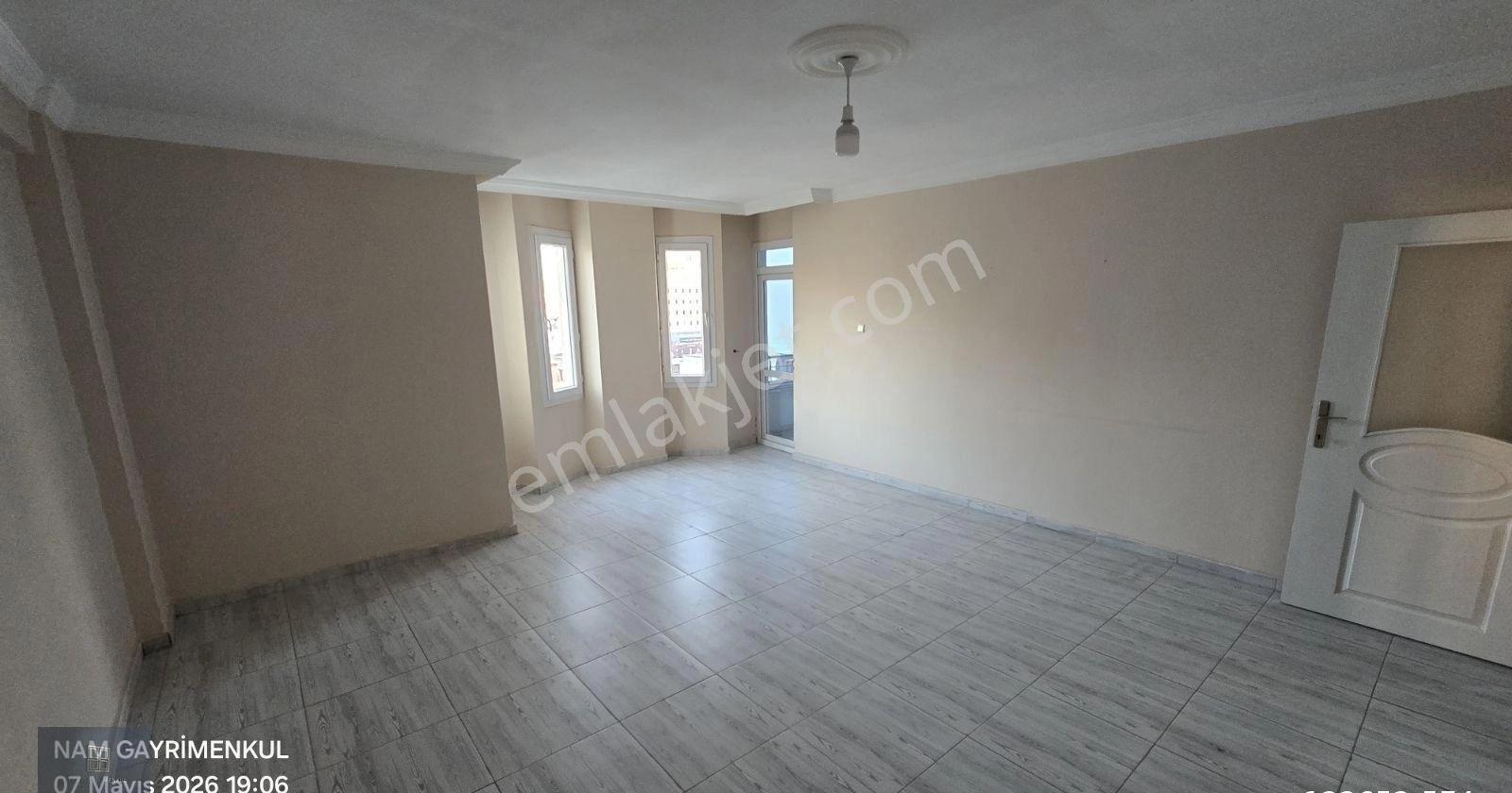 Çarşı Mekezde Ulaşım İmkanı Kolay 3+1 Kiralık Daire - Görsel 5