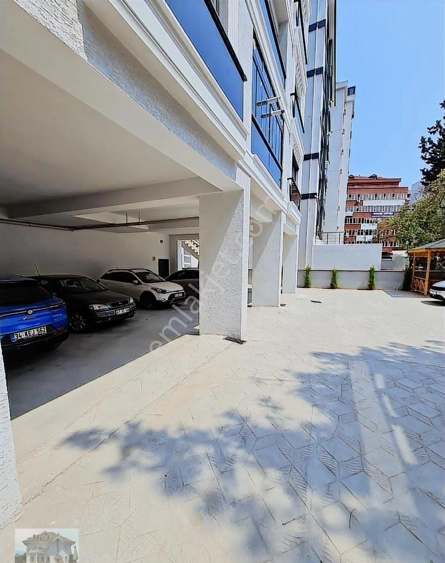 Kartal Petrolıs Mahallesinde Satilik Sifir Deniz Manzaralı 2+1 - Görsel 4