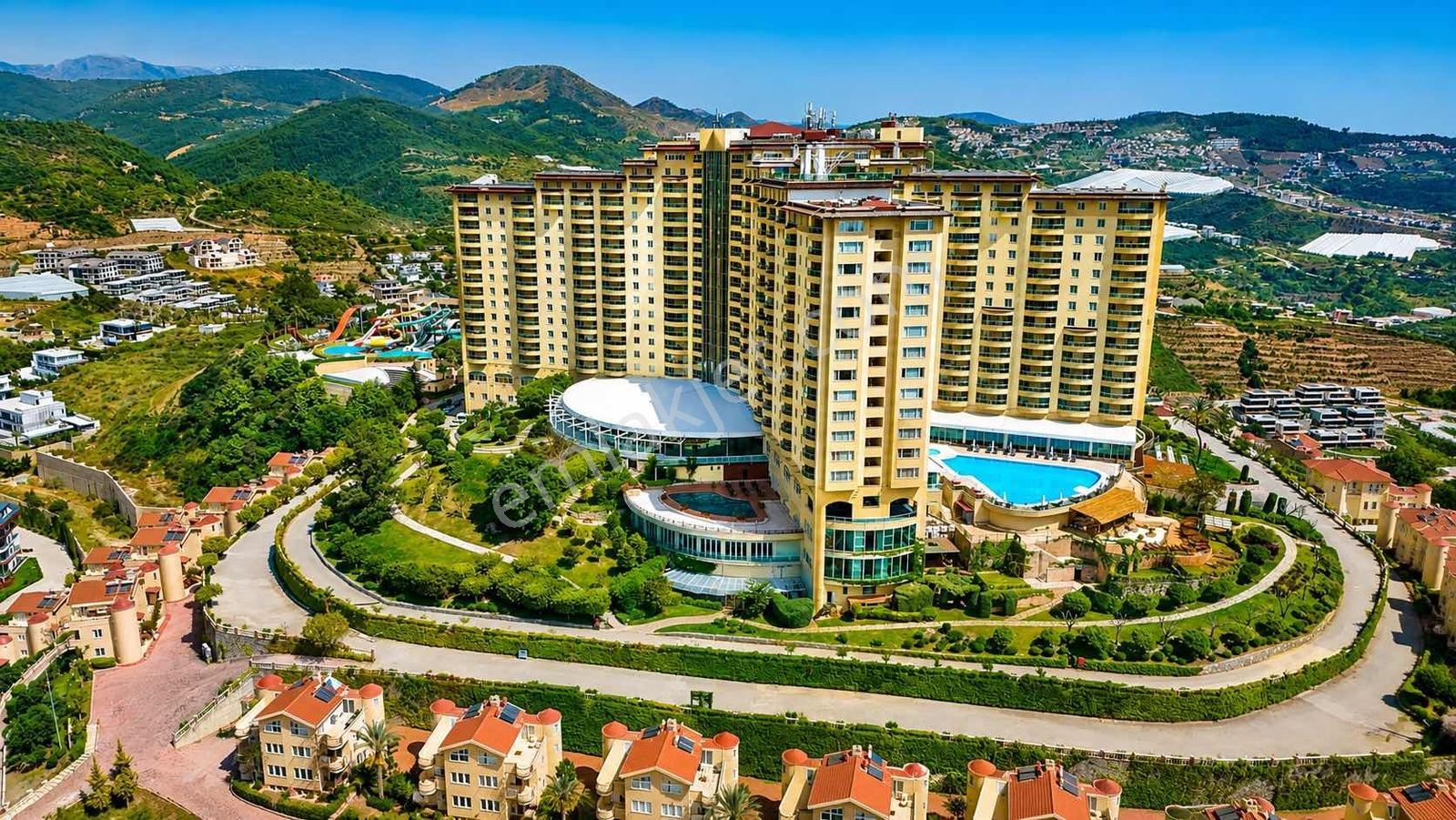 Gold City'de Acil Satılık 3+1 Eşyalı Deniz Kale Manzaralı Daıre - Görsel 13