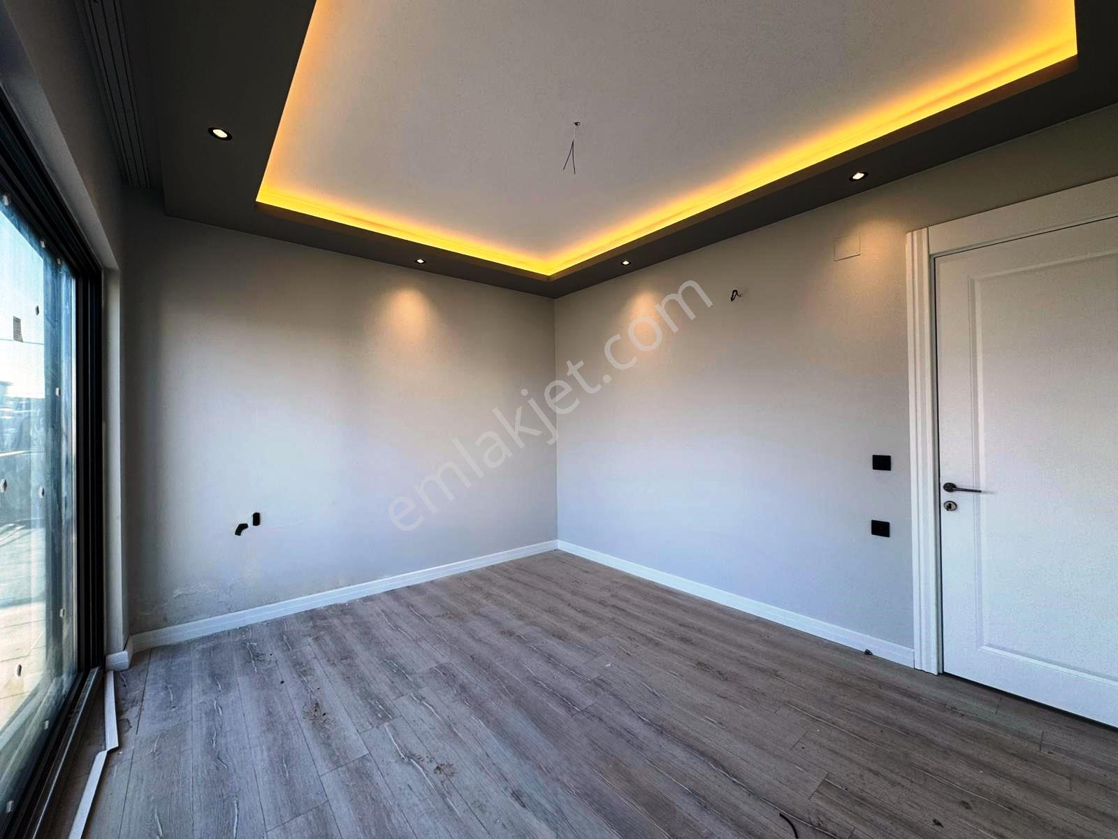 Erdemli Merkezde Deniz Manzaralı Lüks Villa - Görsel 3