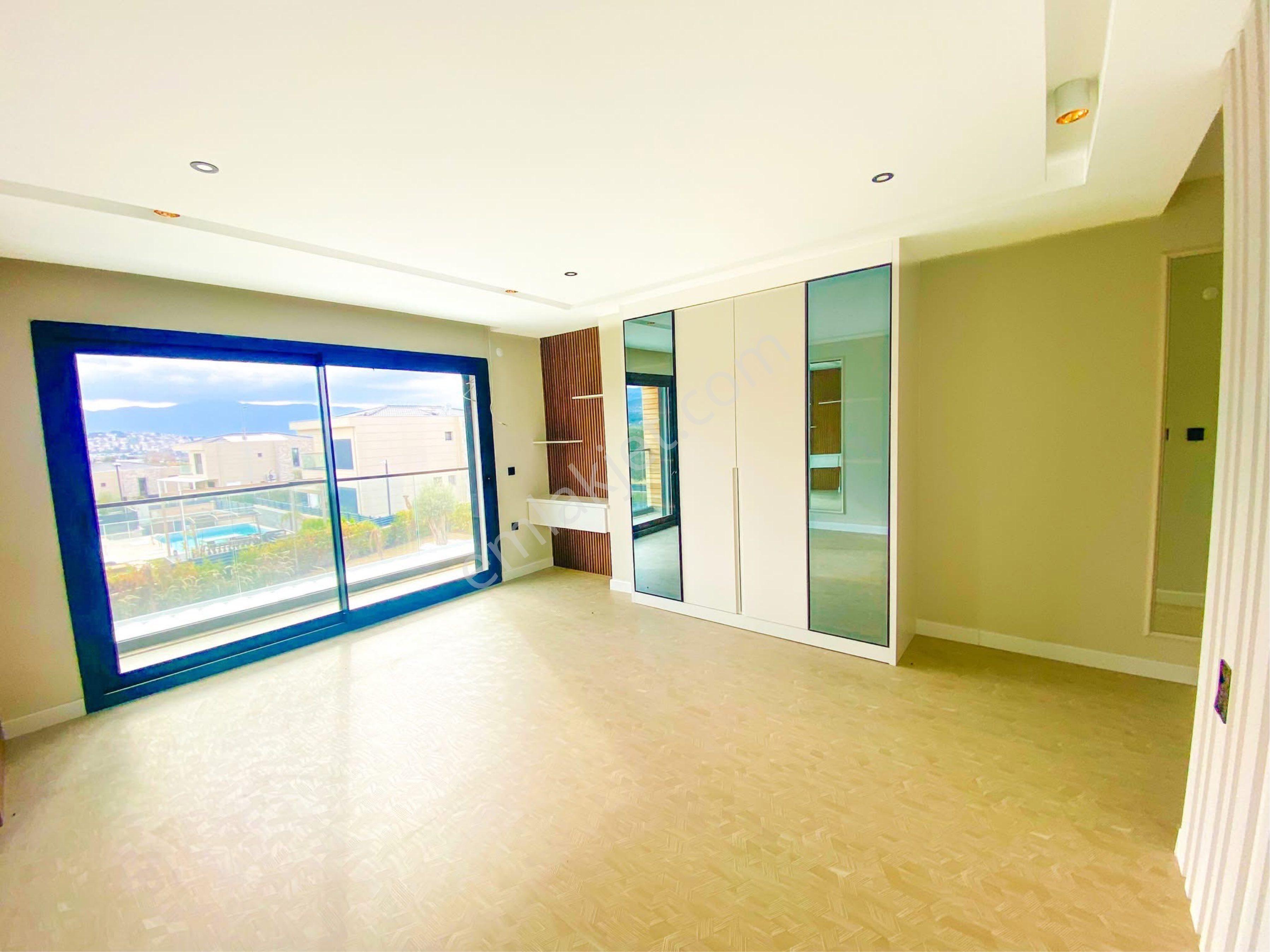 Kuşadasında 3+1 Ve 4+1 Sıfır Tek Müstakil Özel Havuzlu Villa - Görsel 22