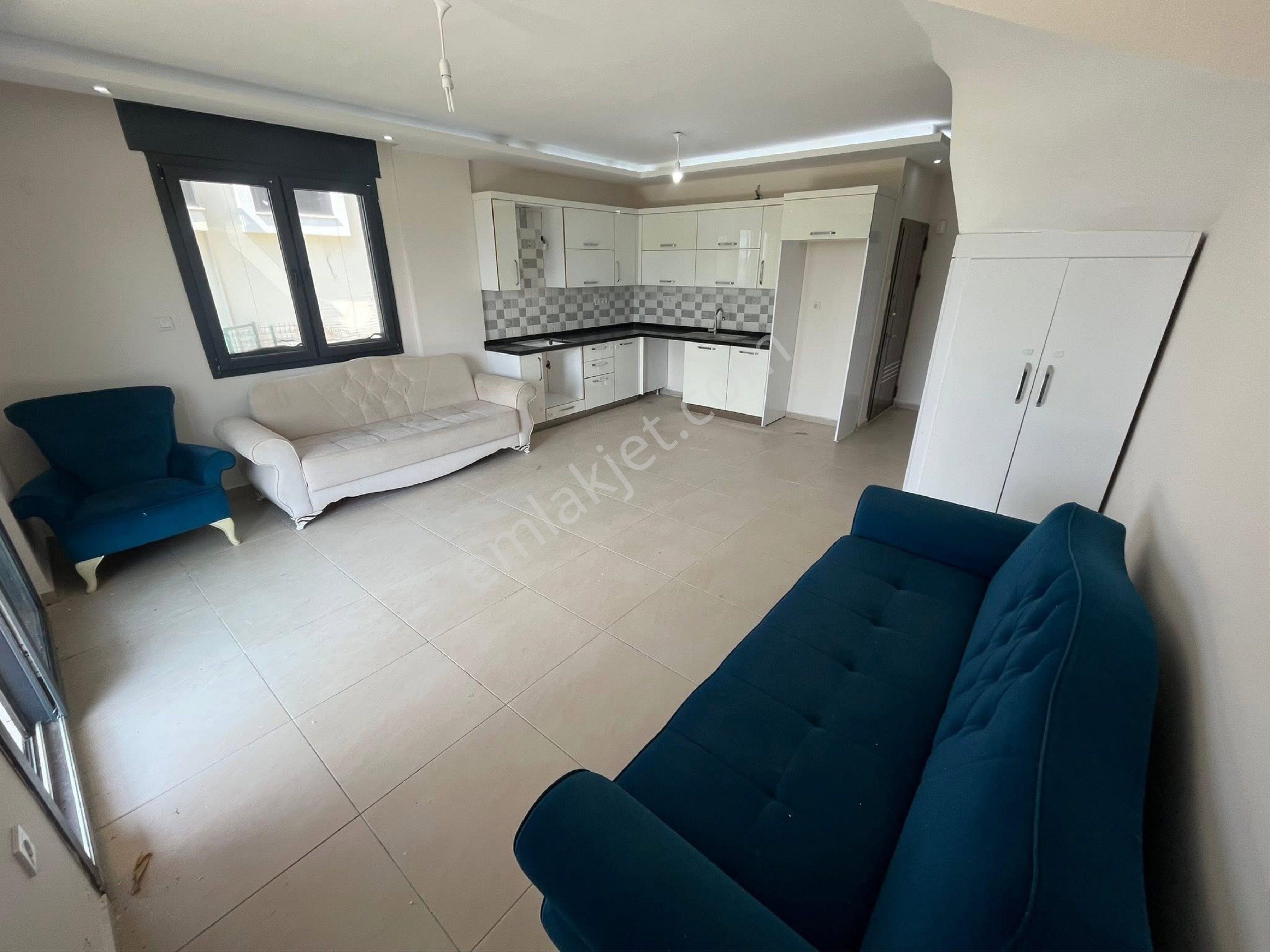 Kuşadasında Havuzlu Site İçinde Deniz Manzaralı 4+1 Yazlık Villa - Görsel 9