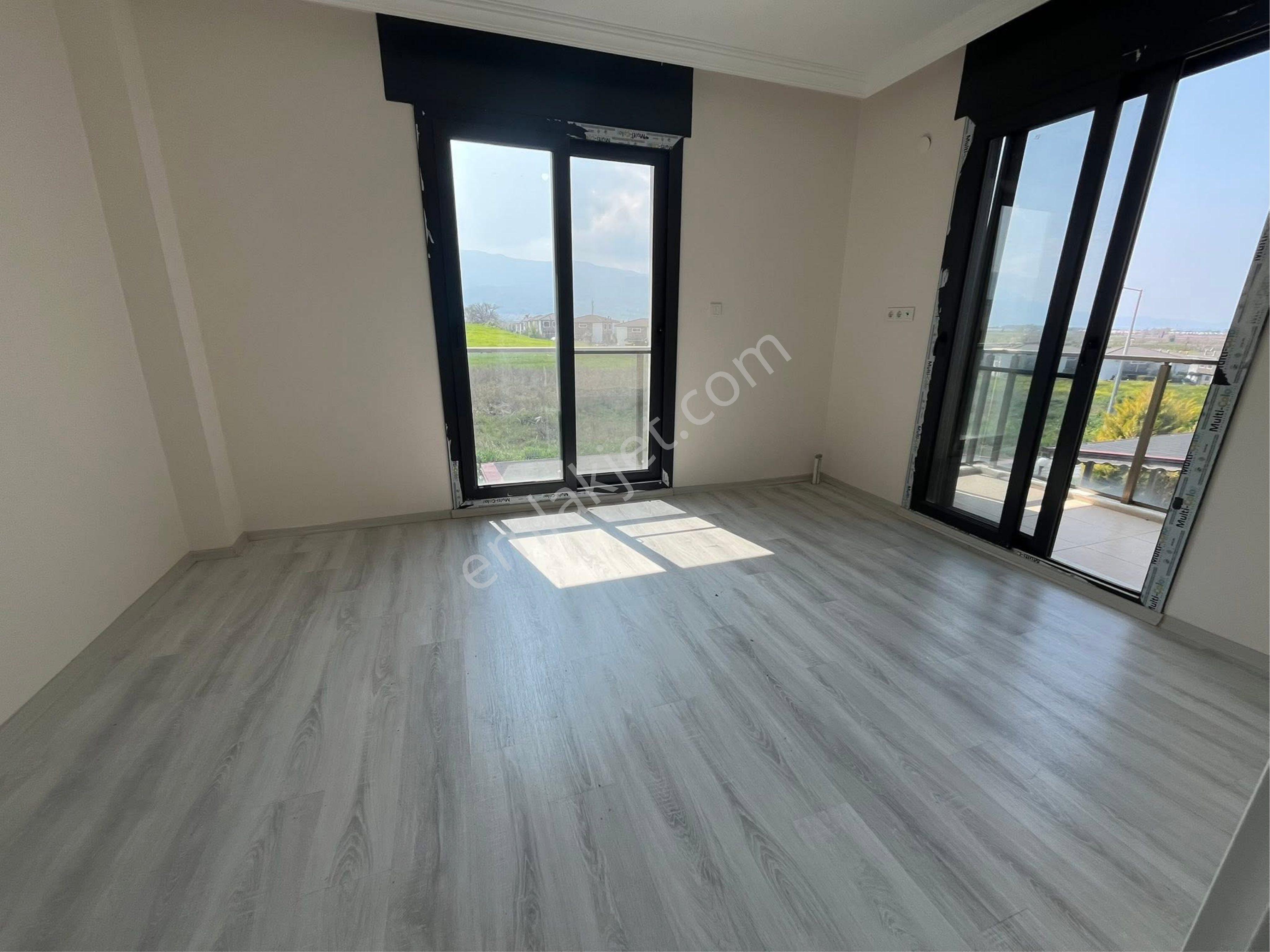 Kuşadasında Havuzlu Site İçinde Deniz Manzaralı 4+1 Yazlık Villa - Görsel 20