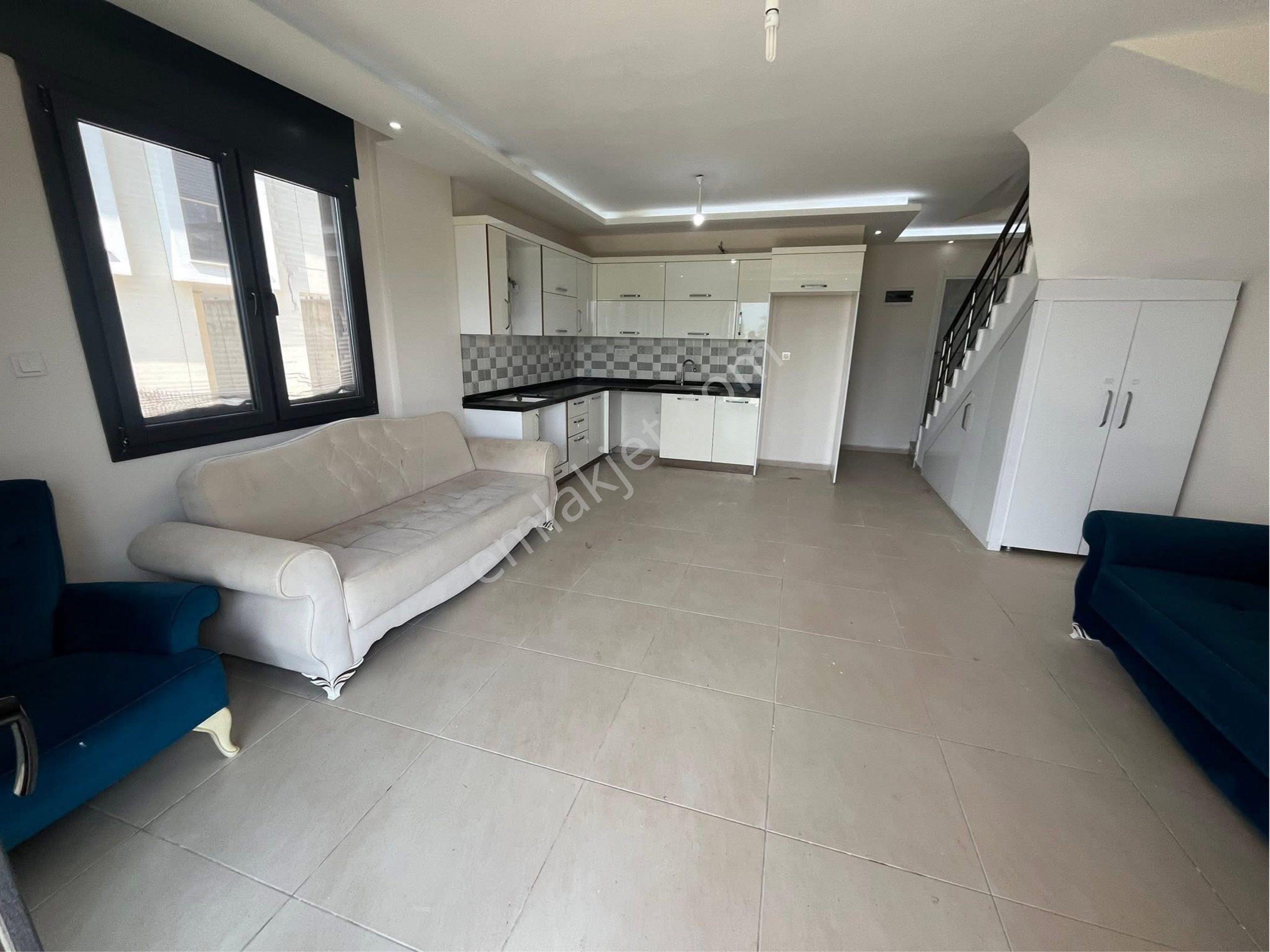 Kuşadasında Havuzlu Site İçinde Deniz Manzaralı 4+1 Yazlık Villa - Görsel 7