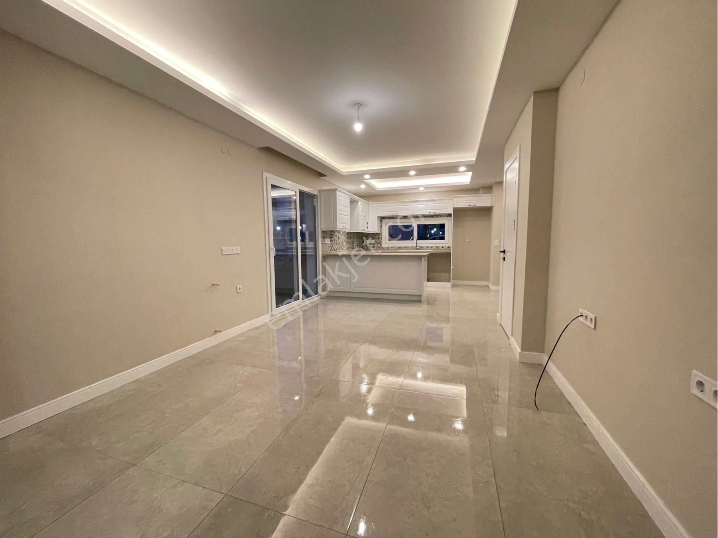 Kuşadası Davutlarda 3+1 Sıfır Açık Kapalı Havuzlu Konseptli Sitede Satılık Villa - Görsel 12