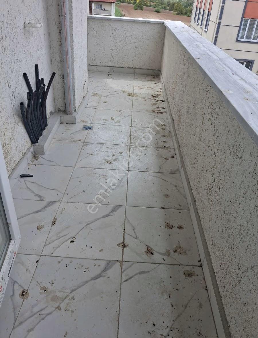 Tuşba Emlaktan Satılık Ara Kat Sıfır 2+1 Daire - Görsel 3