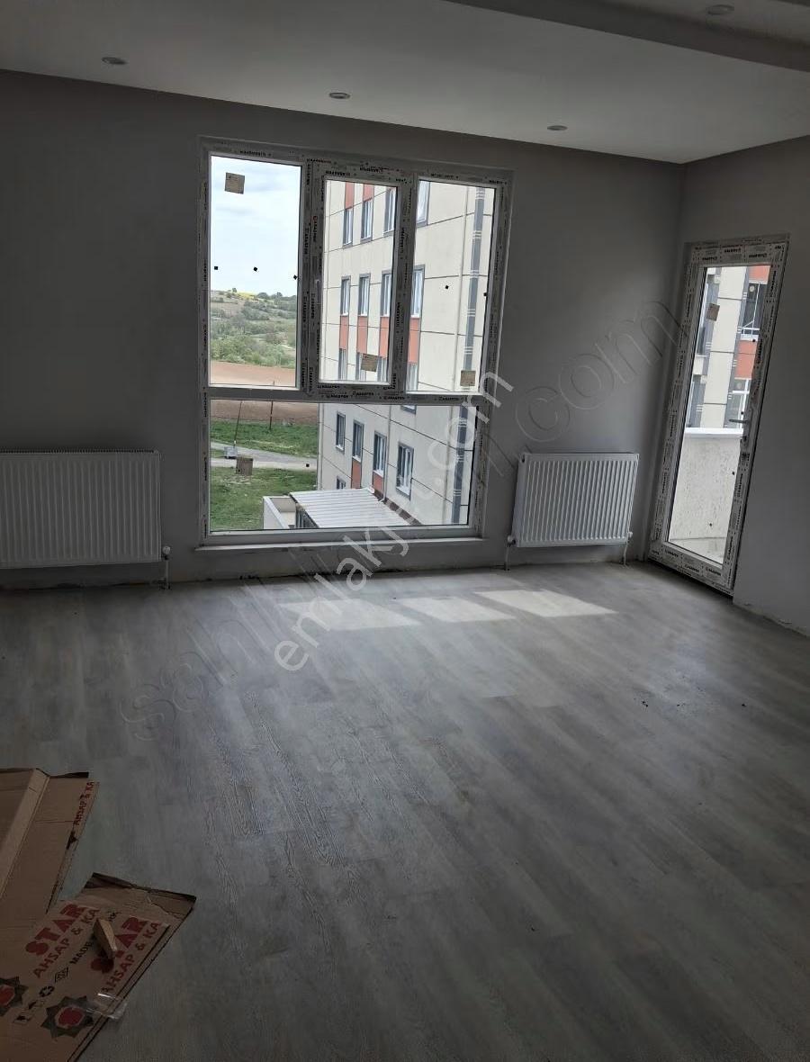 Tuşba Emlaktan Satılık Ara Kat Sıfır 2+1 Daire - Görsel 4