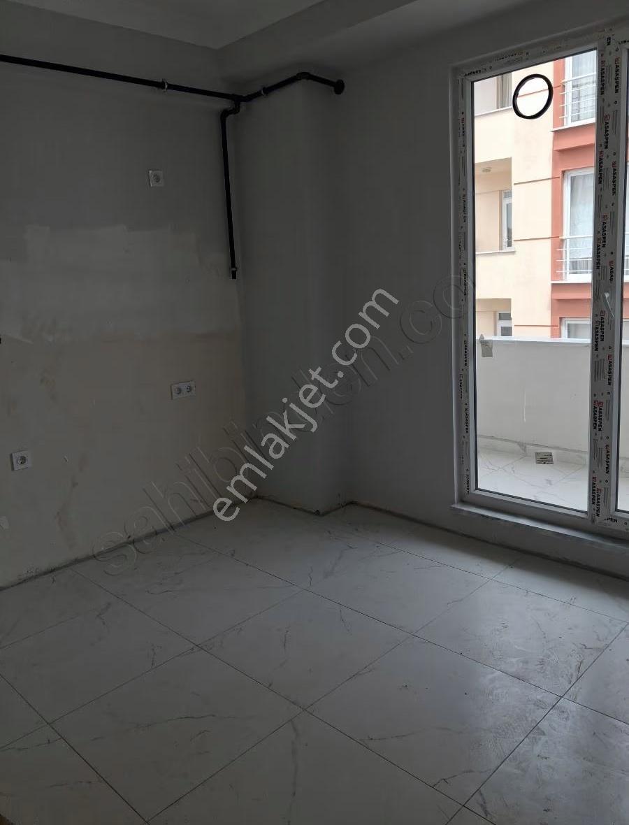 Tuşba Emlaktan Satılık Ara Kat Sıfır 2+1 Daire - Görsel 13