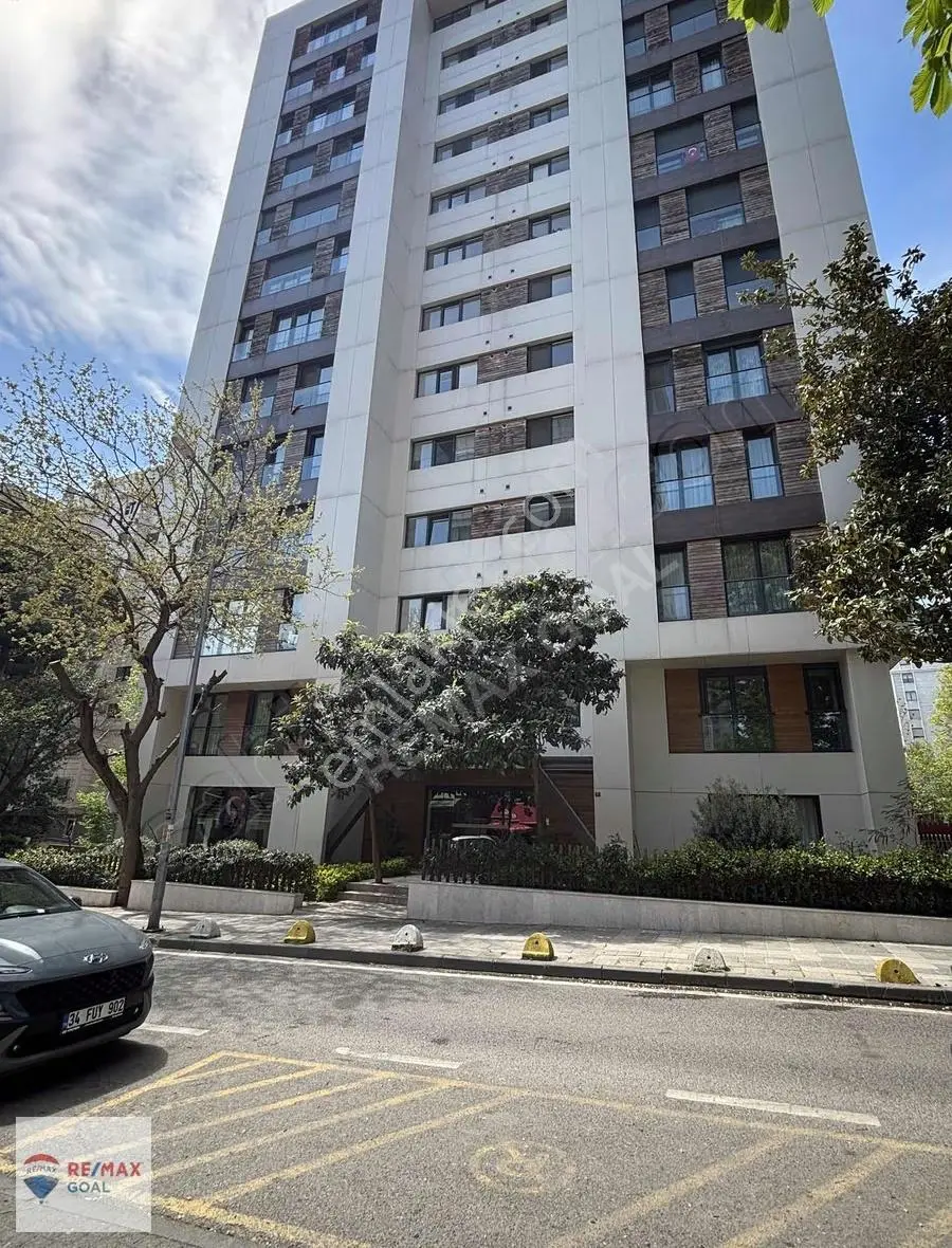 Bağdat Caddesi'nin Kalbinde Kısmen Eşyalı Net 70 M2 2+1 Kiralık
