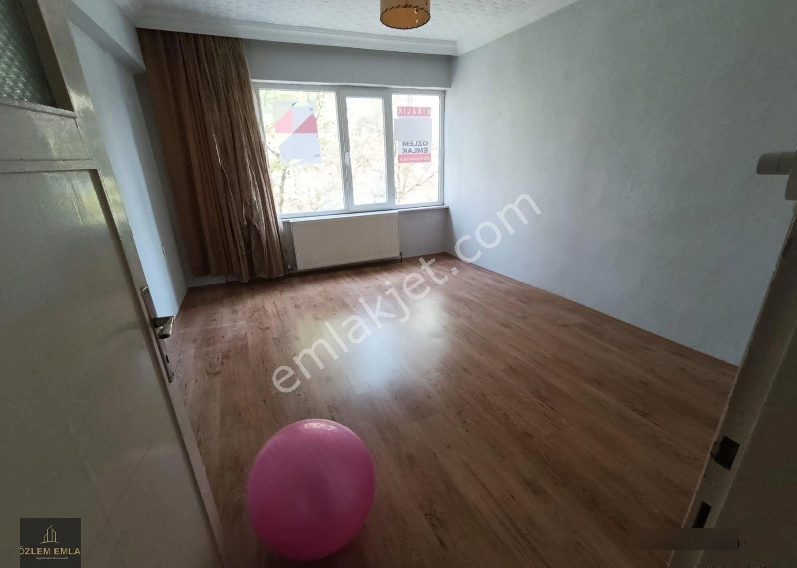 Özlem Den Çarşı Merkezde Kaymakamlık Karşısında 2+1 Kiralık Daire - Görsel 2