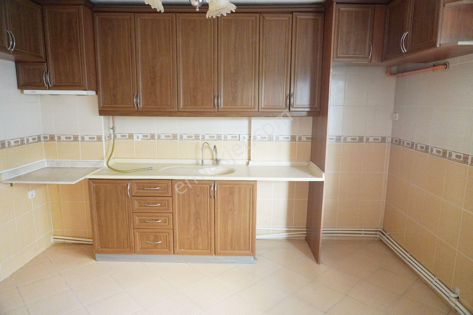 Küçükçiğli De Kiralık Fiyat Düştü 3+1 Doğalgaz Kombili+balkonlu Çiğli Serkan - Görsel 4