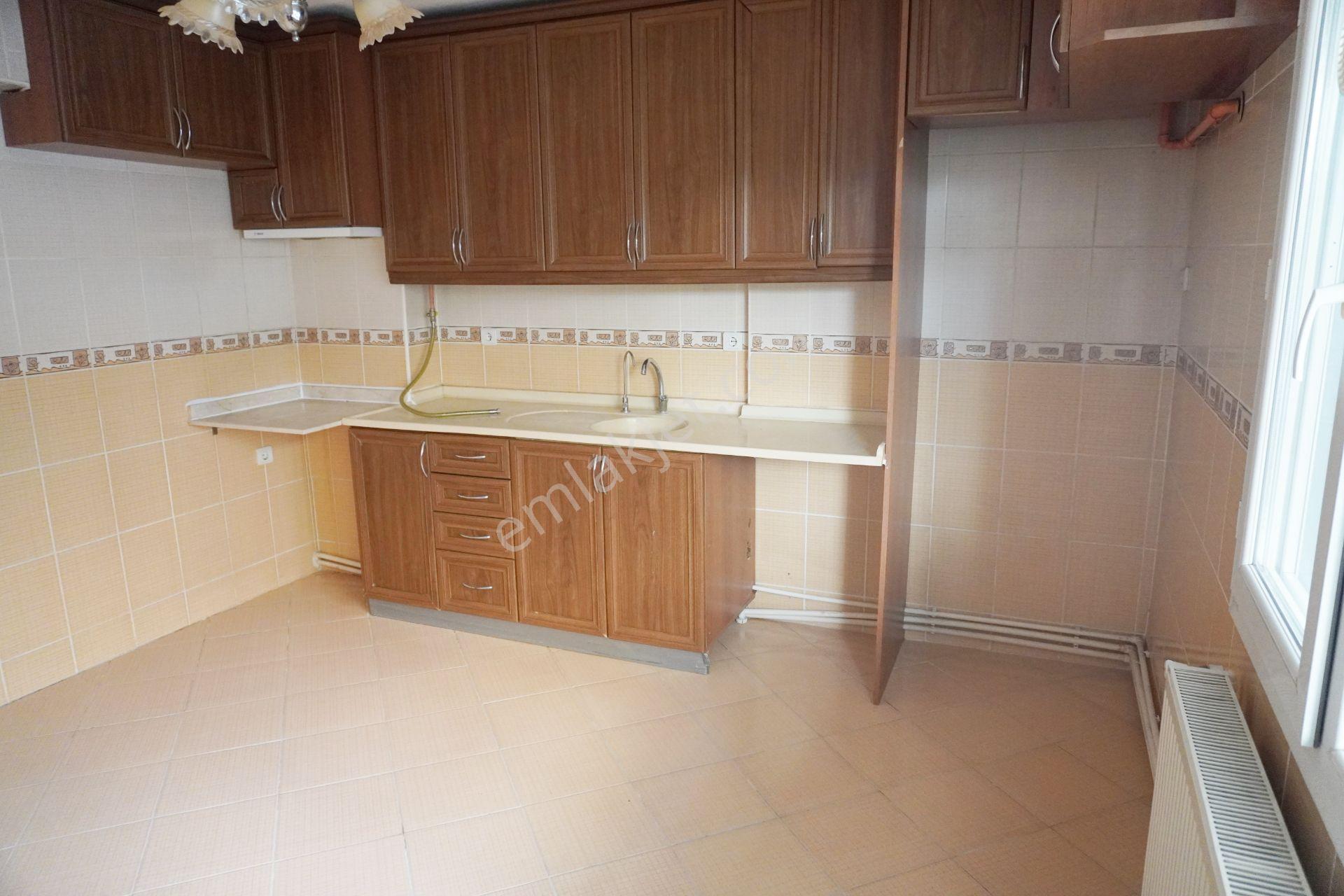 Küçükçiğli De Kiralık Fiyat Düştü 3+1 Doğalgaz Kombili+balkonlu Çiğli Serkan - Görsel 5