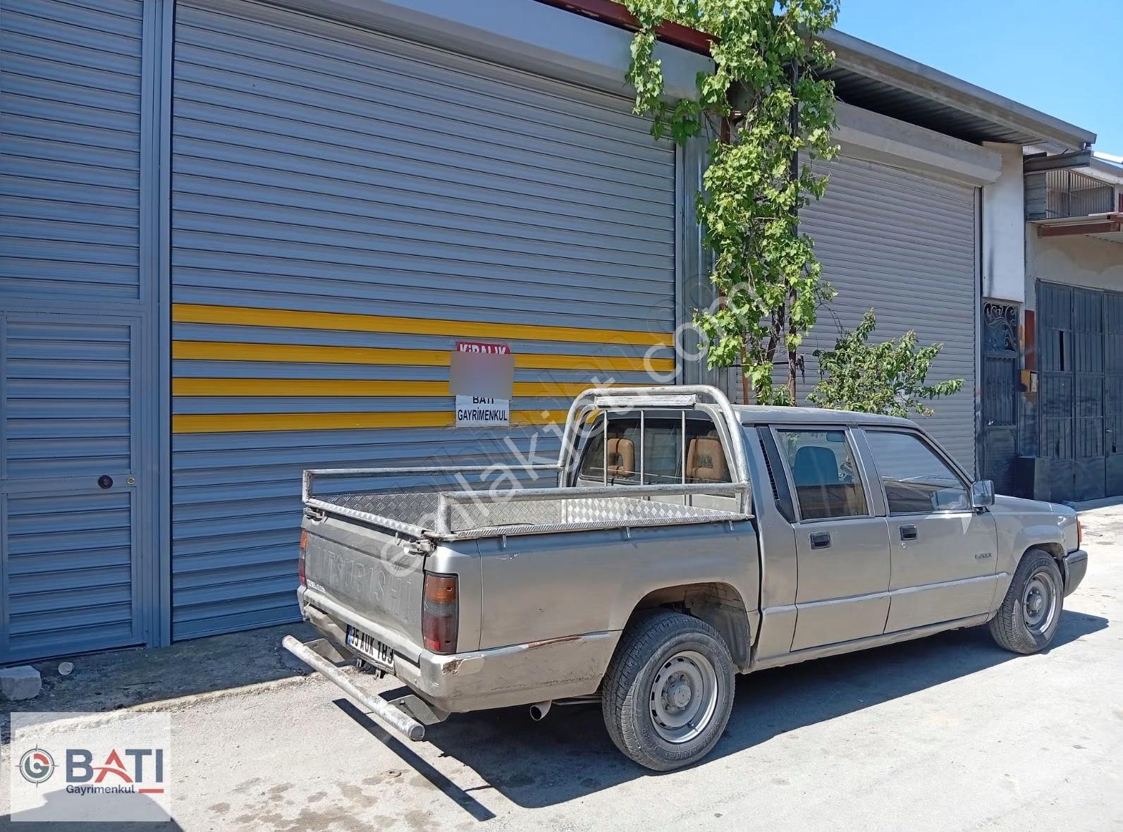 Torbalı Batı Gayrimenkul Den Sanayide Kiralık Dükkan