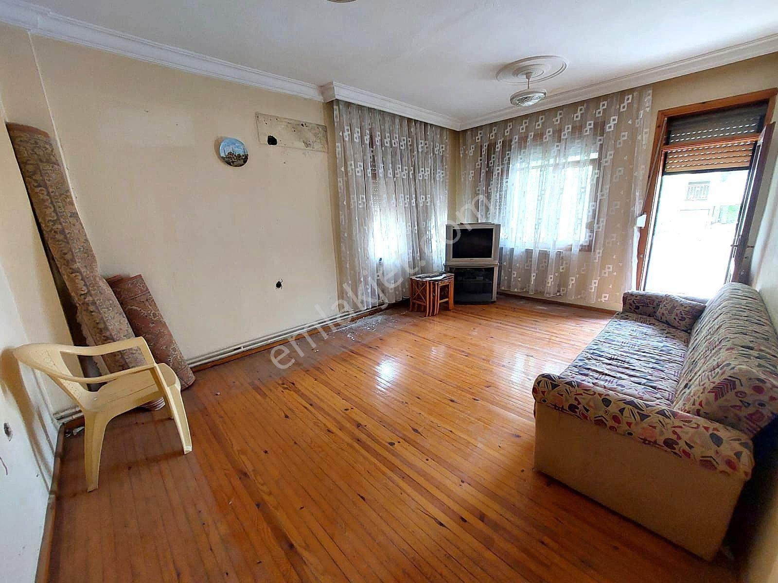Kuşadası Merkezde 3+1 Satılık Yatırımlık Fırsat Daire - Görsel 3