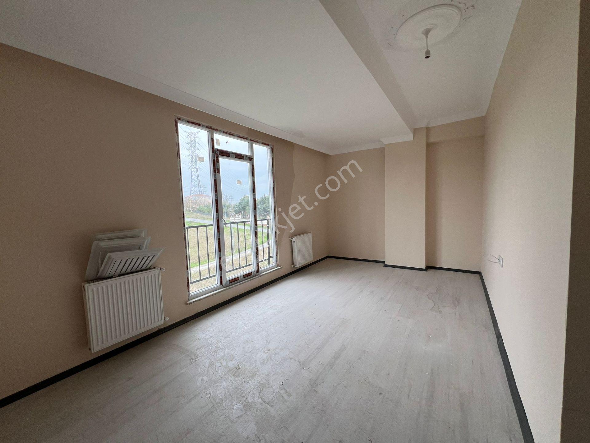 Özgür İnşaat'tan Hadımköyde 4+2 Dubleks Daire Acil Satılık