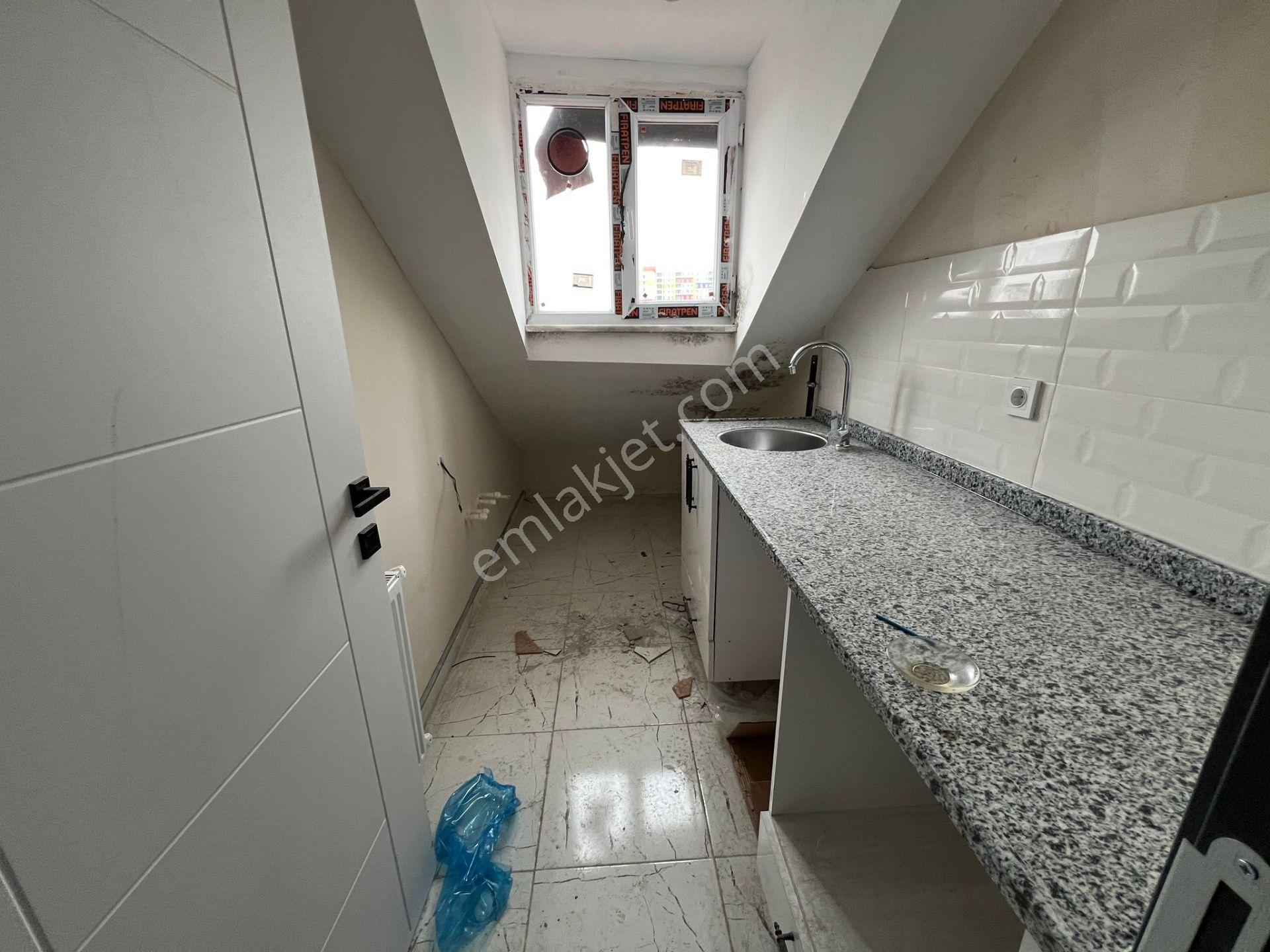 Özgür İnşaat'tan Hadımköyde 4+2 Dubleks Daire Acil Satılık - Görsel 11