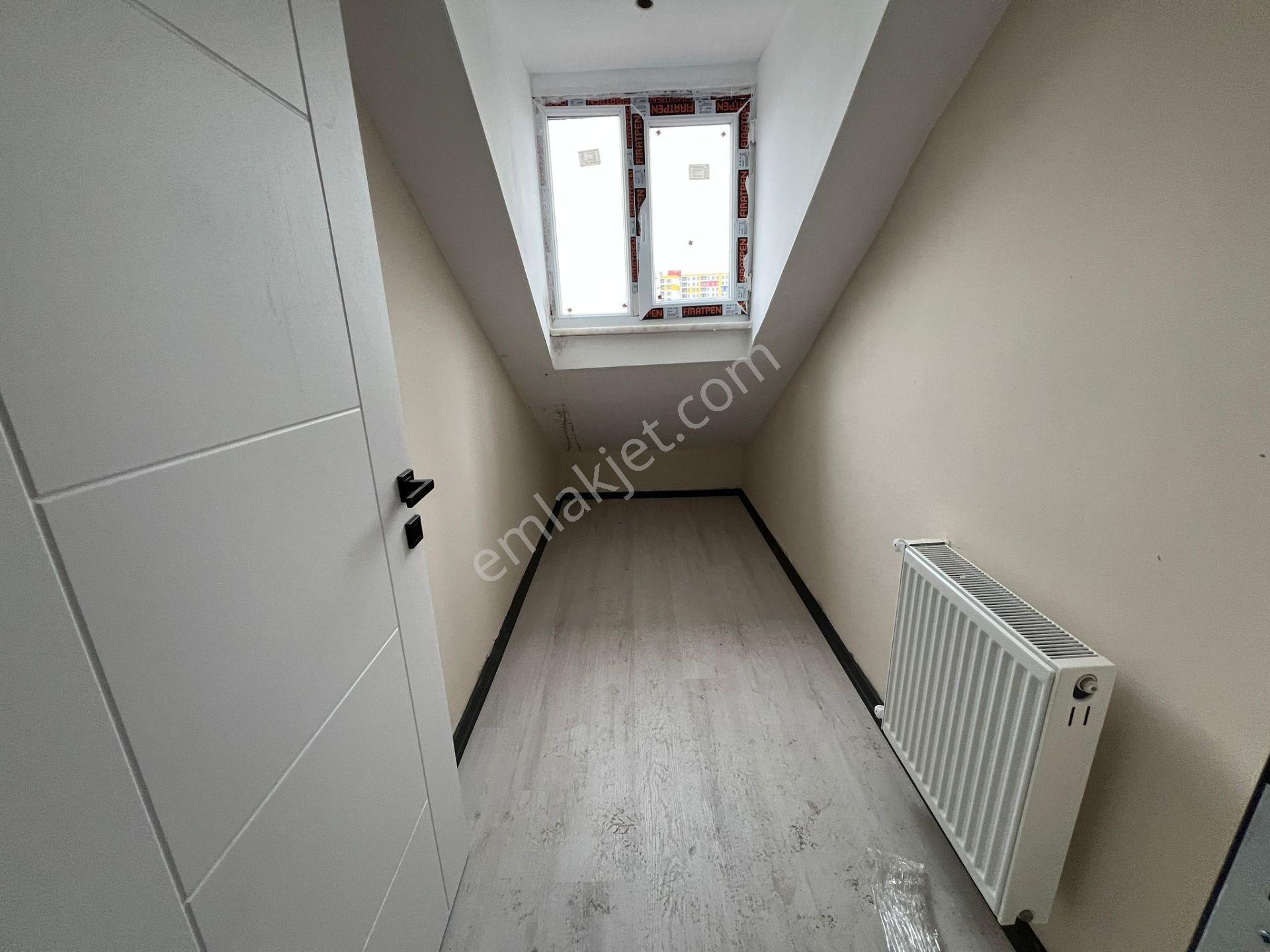 Özgür İnşaat'tan Hadımköyde 4+2 Dubleks Daire Acil Satılık - Görsel 14