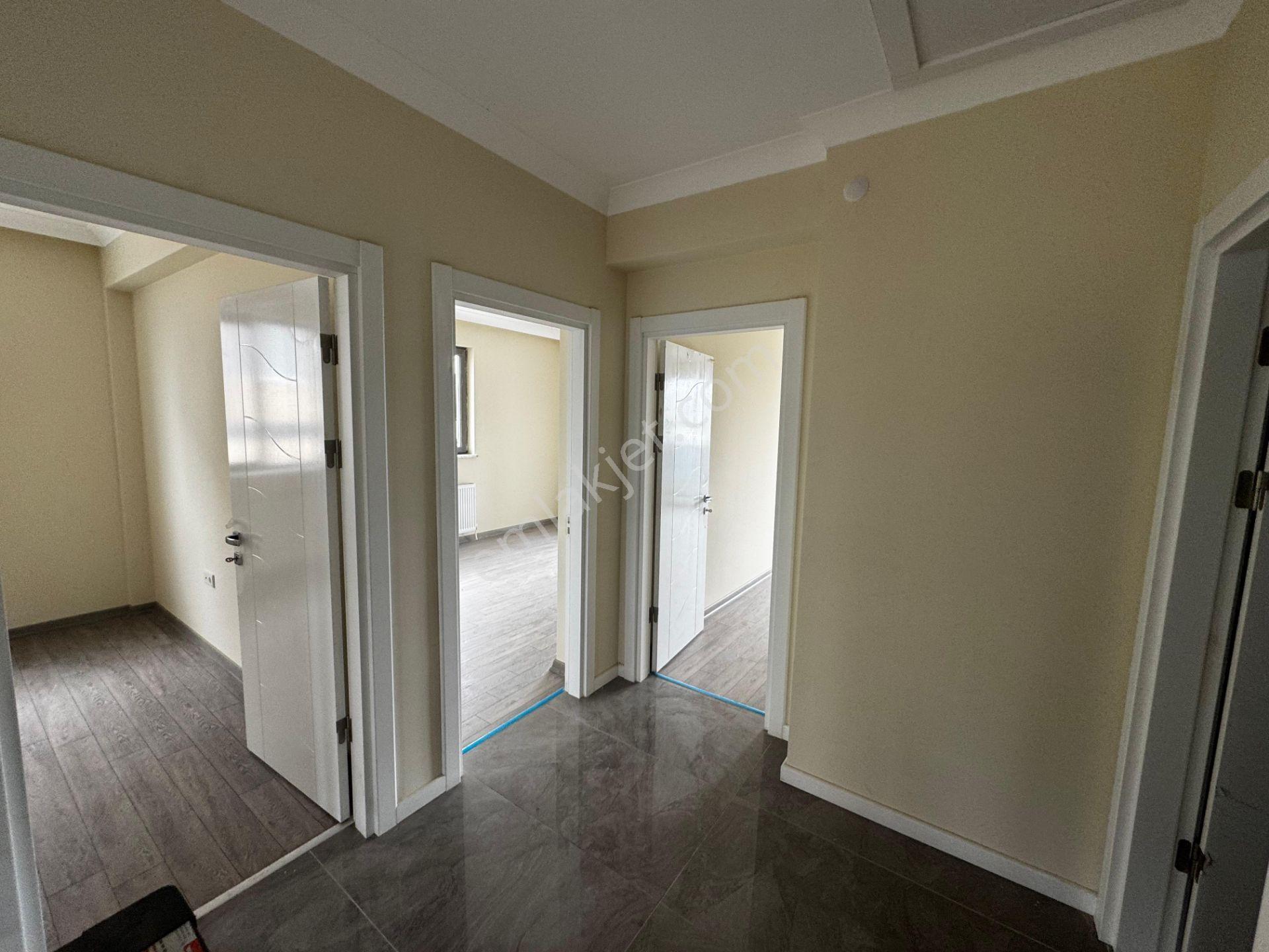 Bağlıca'nın En Gözdesi Triplex Müstakil 6+1 Kapalı Garajlı Villa - Görsel 3