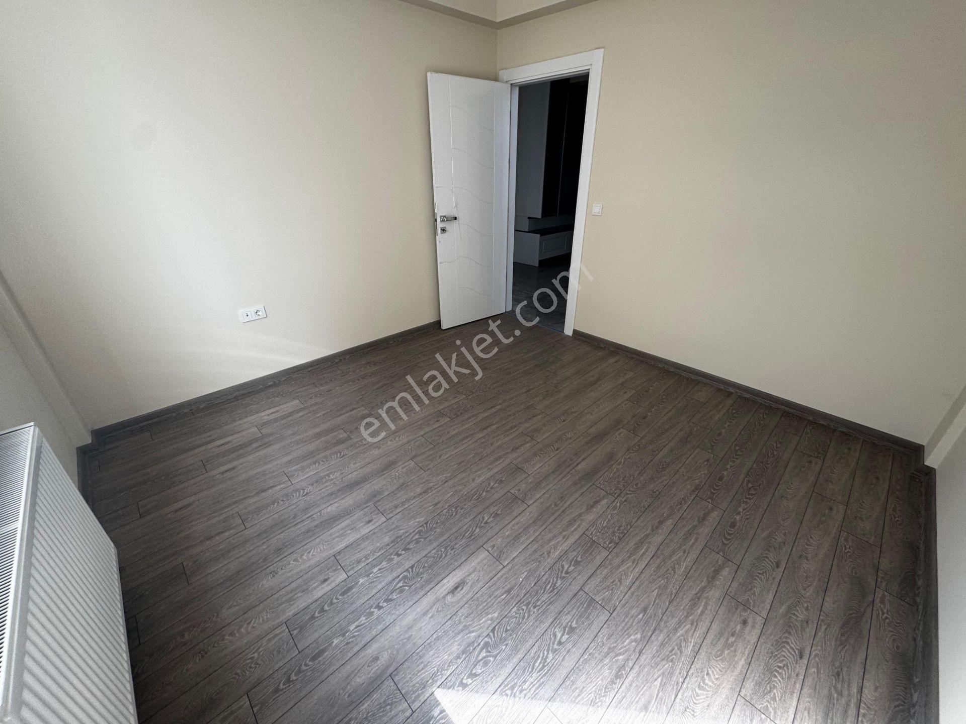Bağlıca'nın En Gözdesi Triplex Müstakil 6+1 Kapalı Garajlı Villa - Görsel 21
