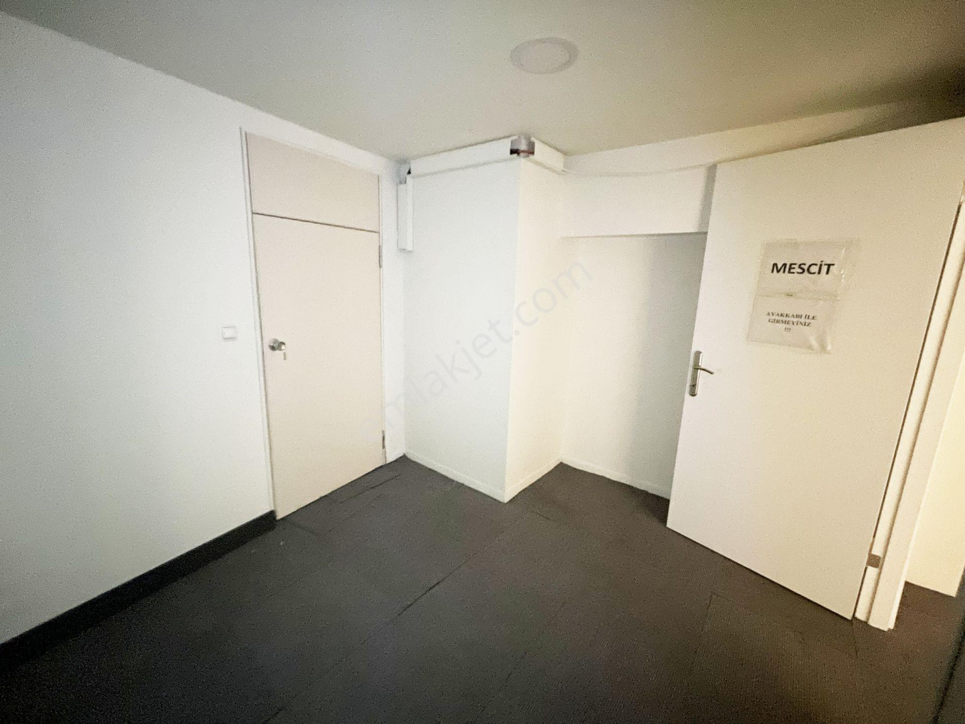 Bursa Osmangazi Merkezde Caddeye Cephe Kiralık Dükkan - Görsel 27