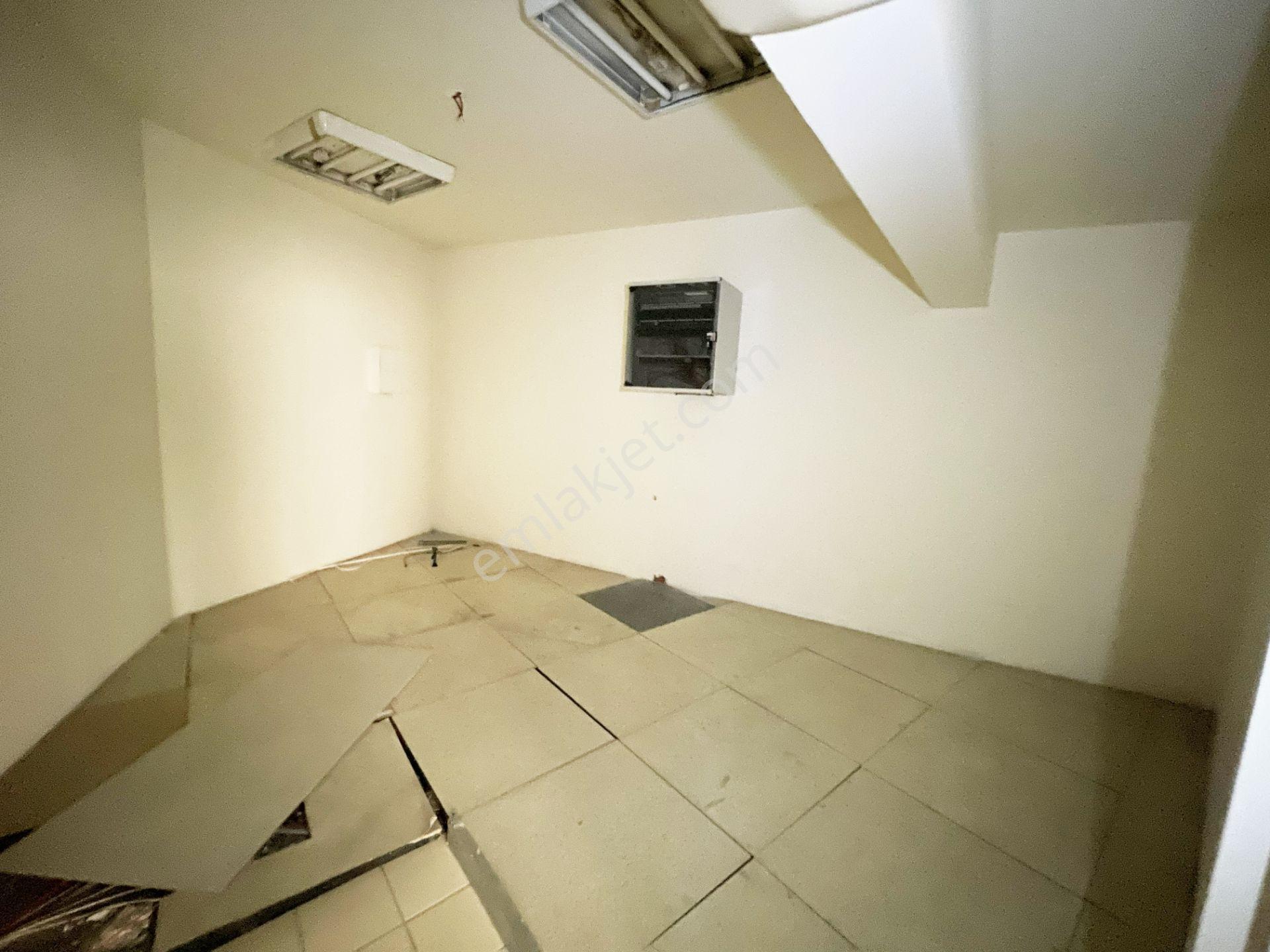Bursa Osmangazi Merkezde Caddeye Cephe Kiralık Dükkan - Görsel 28