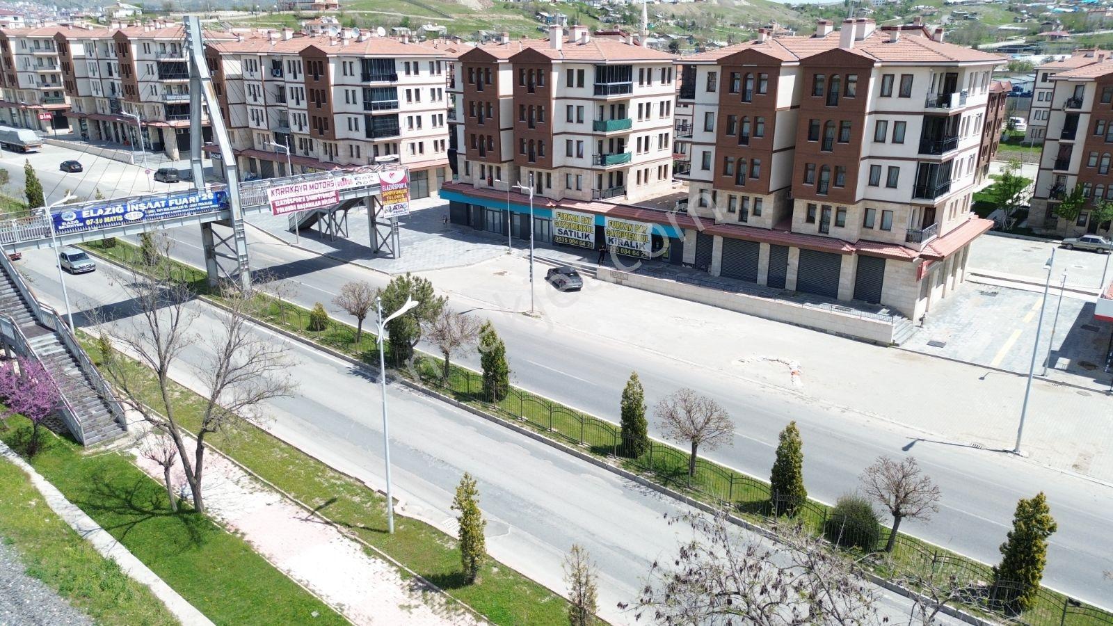 Yüksek Kira Getirili Ana Bulvara Sıfır Hazır 380 M² Dükkan