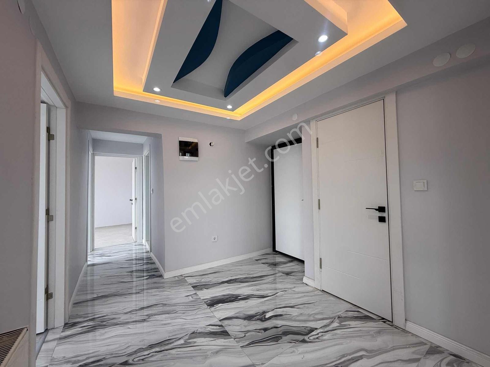 Çiğli Atatürk'te 3+1 Panoromik Deniz Manzaralı İç Mimari Tasarım - Görsel 12