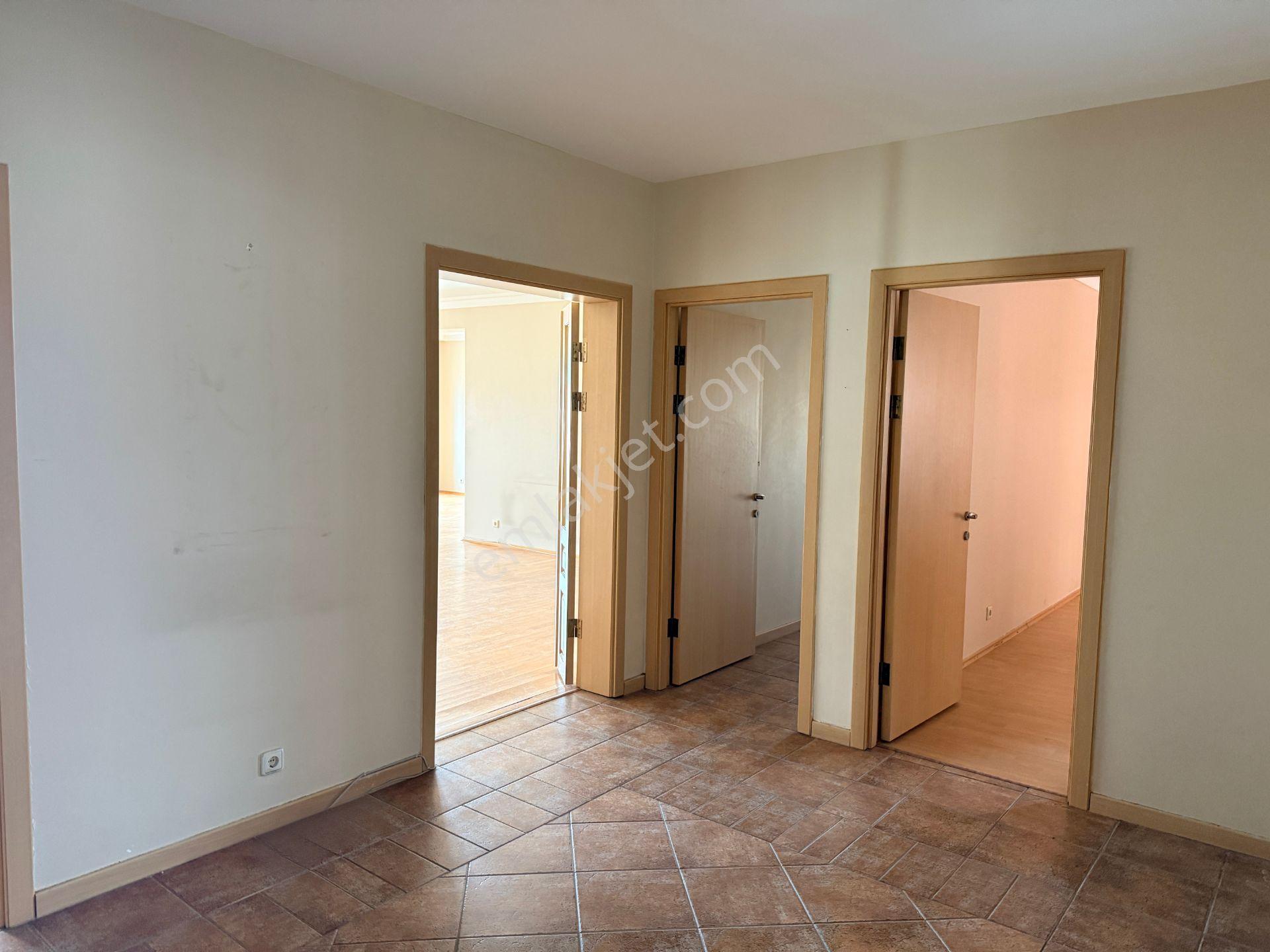 Çankaya Oran Mahallesi Meclis Sitesinde Kiralık 4+1 Daire - Görsel 8