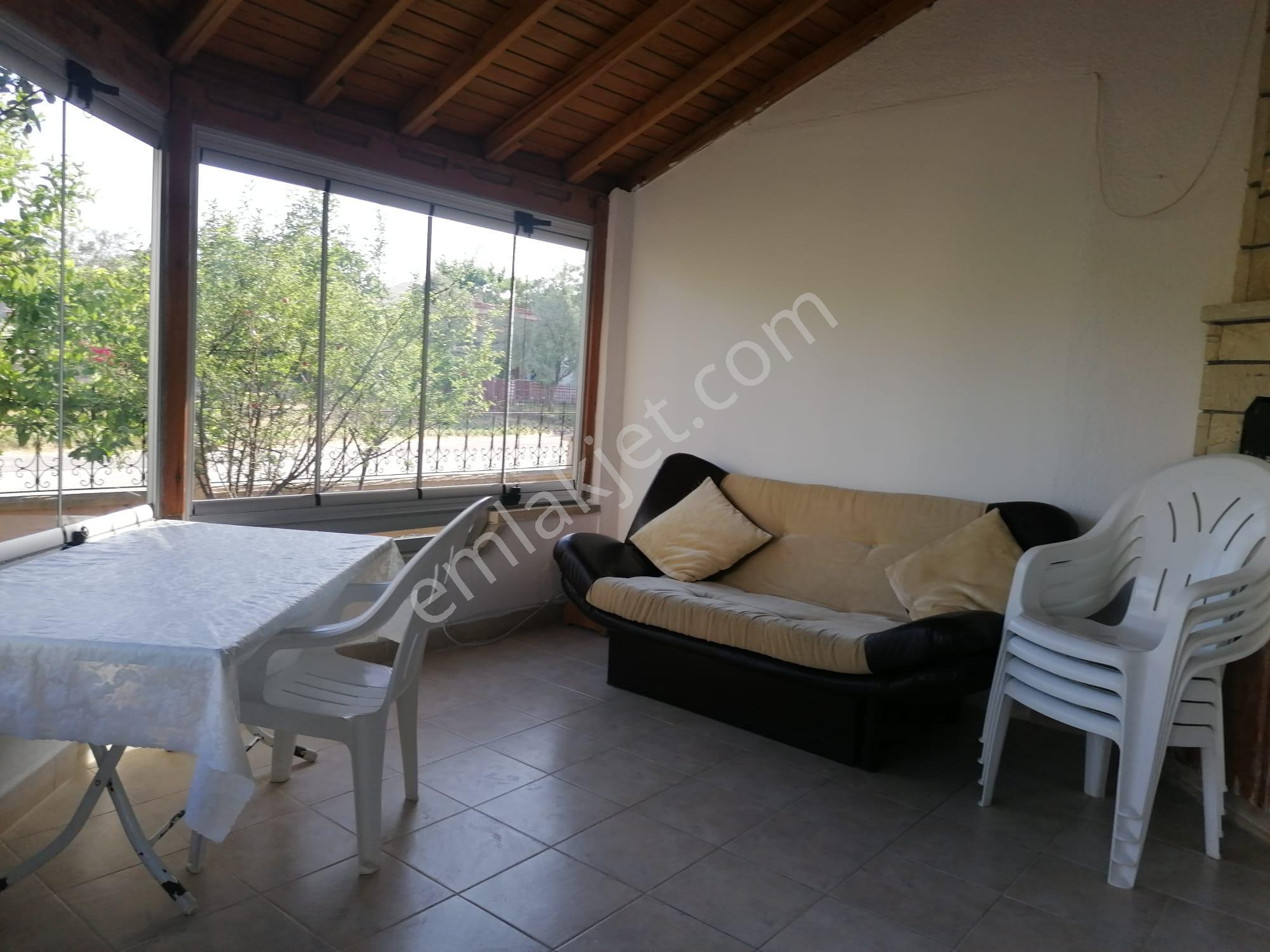 Erikli Sahilde Denize Yürüme Mesafesinde Bahçe Kullanımlı 2+1 Kiralık - Görsel 9