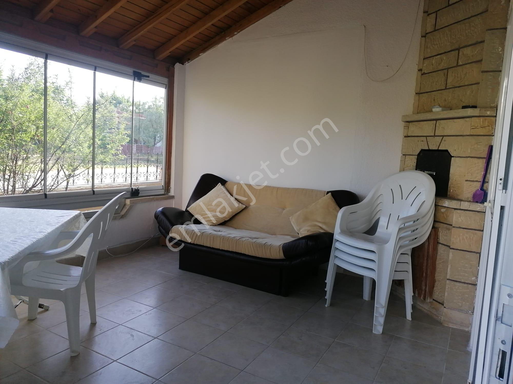 Erikli Sahilde Denize Yürüme Mesafesinde Bahçe Kullanımlı 2+1 Kiralık - Görsel 8