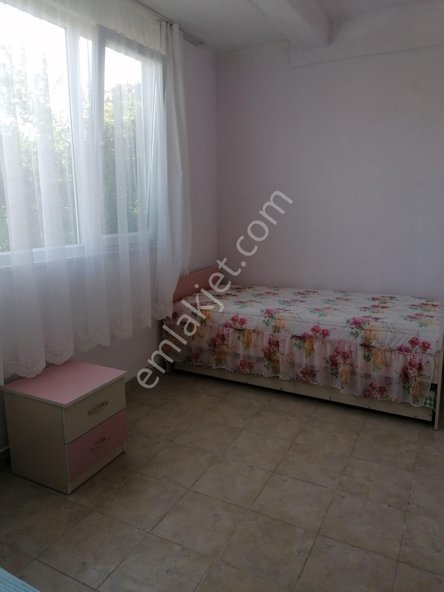 Erikli Sahilde Denize Yürüme Mesafesinde Bahçe Kullanımlı 2+1 Kiralık - Görsel 17