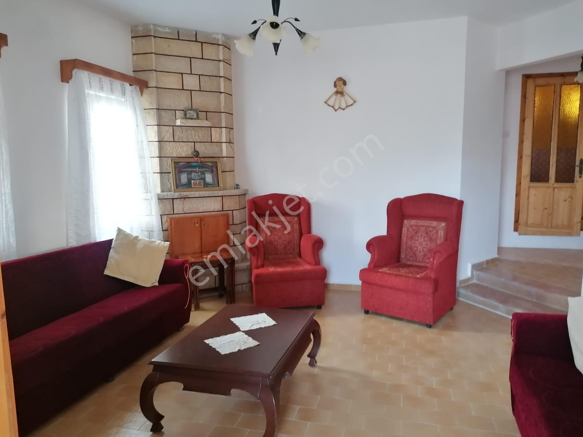 Erikli Sahilde Denize Yürüme Mesafesinde Bahçe Kullanımlı 2+1 Kiralık - Görsel 12