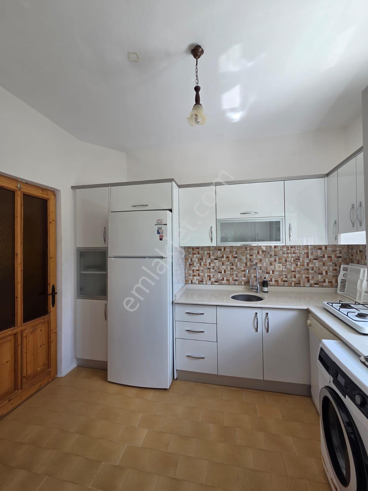 Erikli Sahilde Denize Yürüme Mesafesinde Bahçe Kullanımlı 2+1 Kiralık - Görsel 10