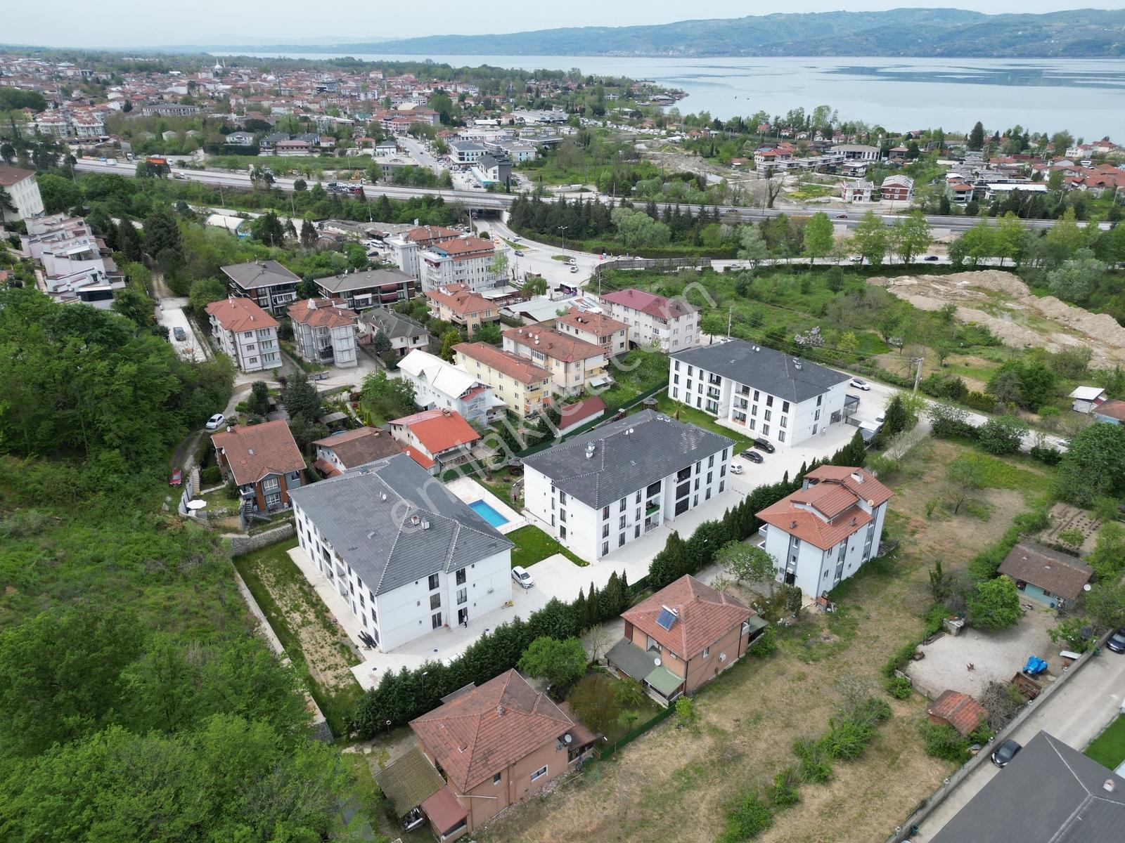 Turyap Sapanca Ünlüce Havuzlu Sitede Ayrı Mutfaklı Arakat Daire - Görsel 13