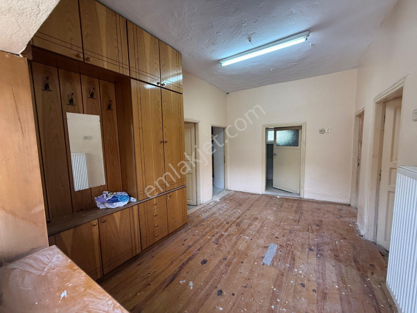 Özçelebi'den Seyran'da İki Katlı Müstakil Kiralık Ev Ayrı Ayrı - Görsel 3
